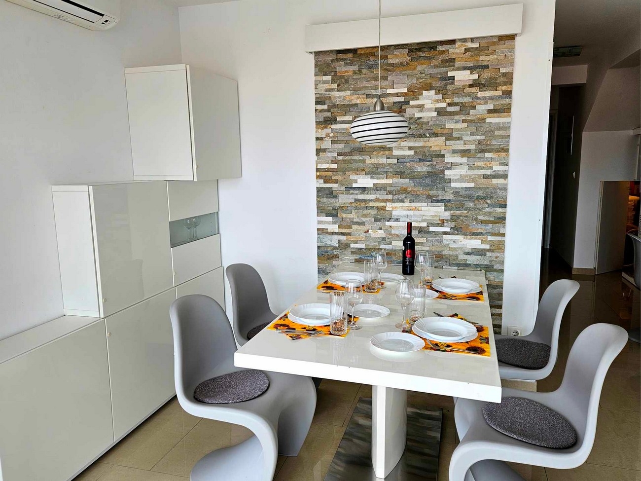 Two bedroom apartment with terrace and sea view Njivice, Krk  A-a