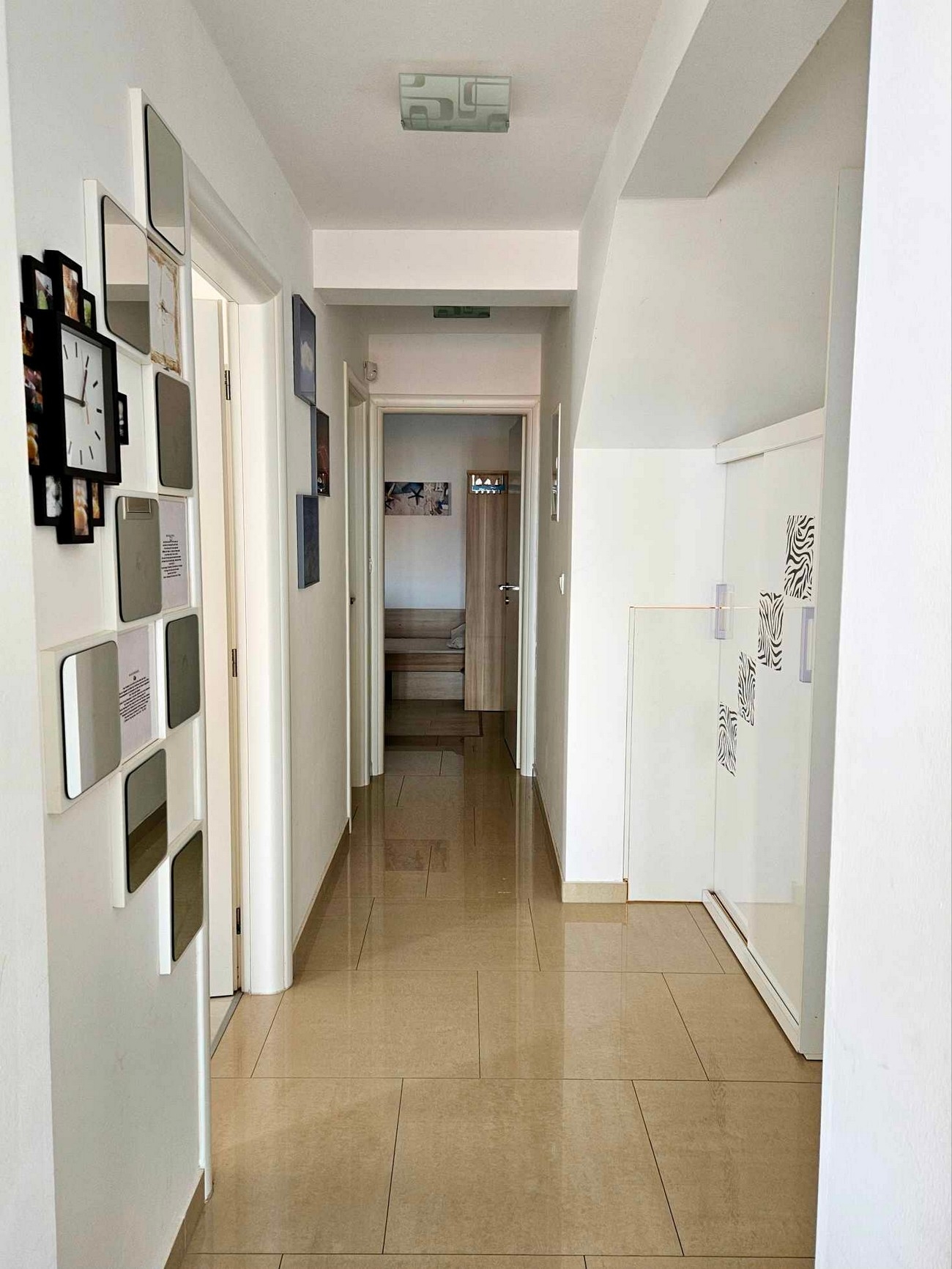 Two bedroom apartment with terrace and sea view Njivice, Krk  A-a