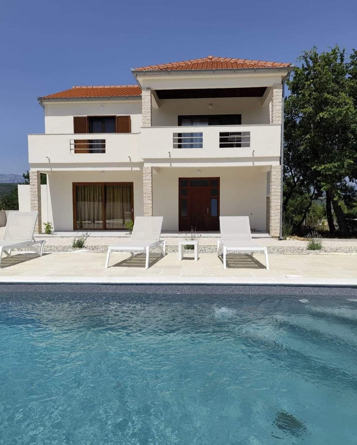 Komforna kuća s terasom Posedarje, Novigrad  K