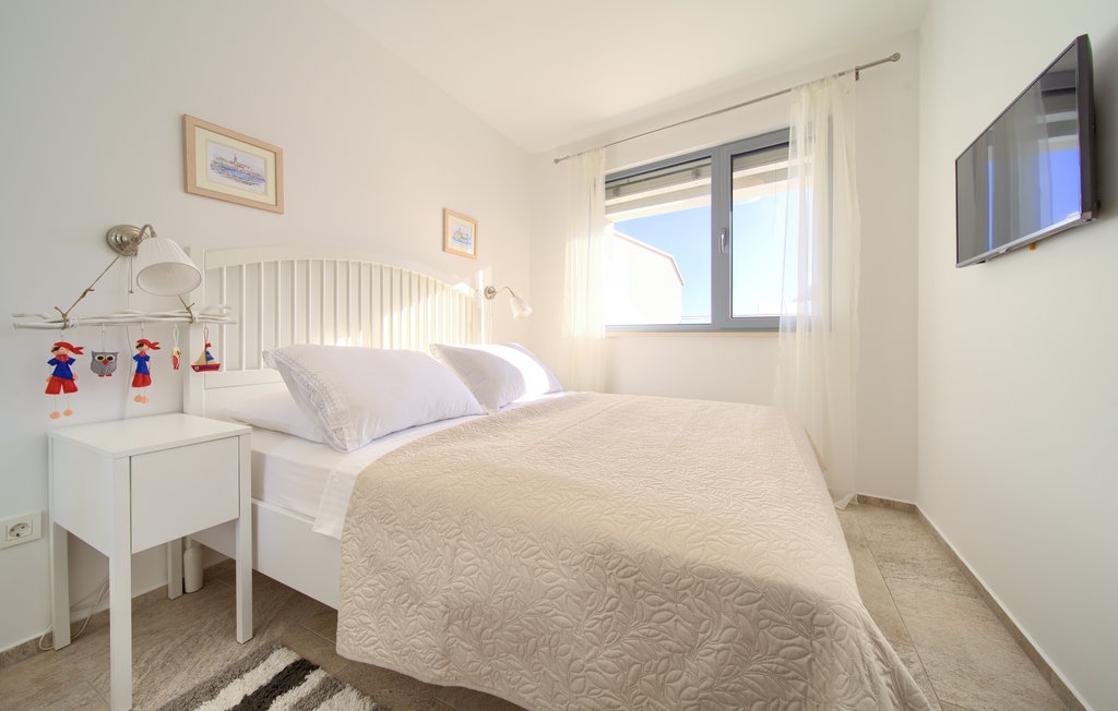 Two bedroom house with terrace Krk  K