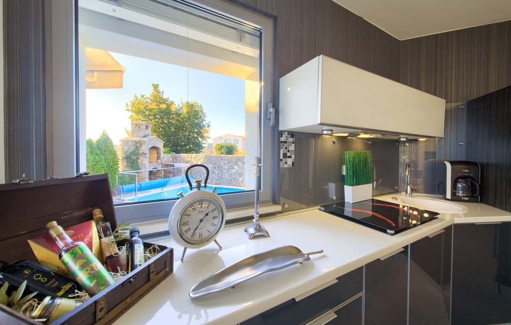 Two bedroom house with terrace Krk  K