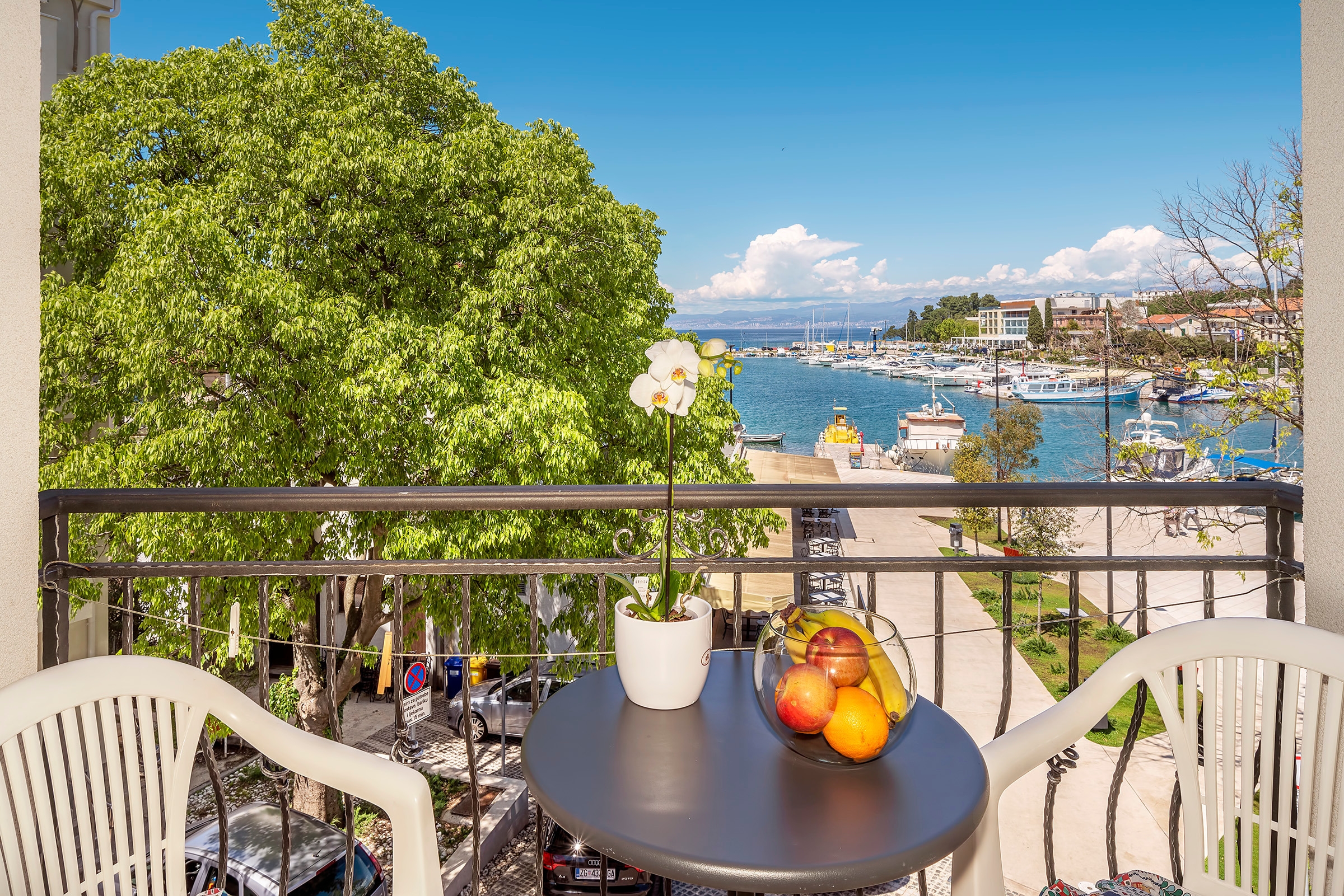 One bedroom apartment with balcony and sea view Malinska, Krk (A-23583-a)