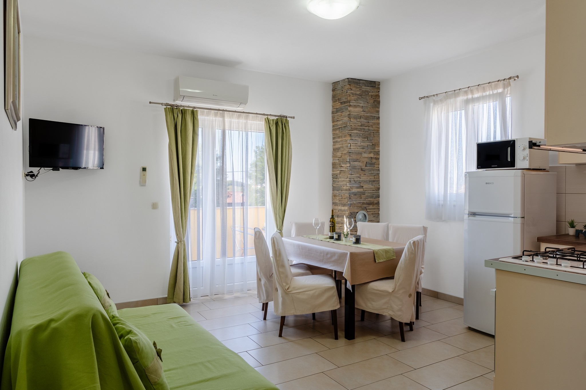 Two bedroom apartment with balcony Privlaka, Zadar (A-23587-b)