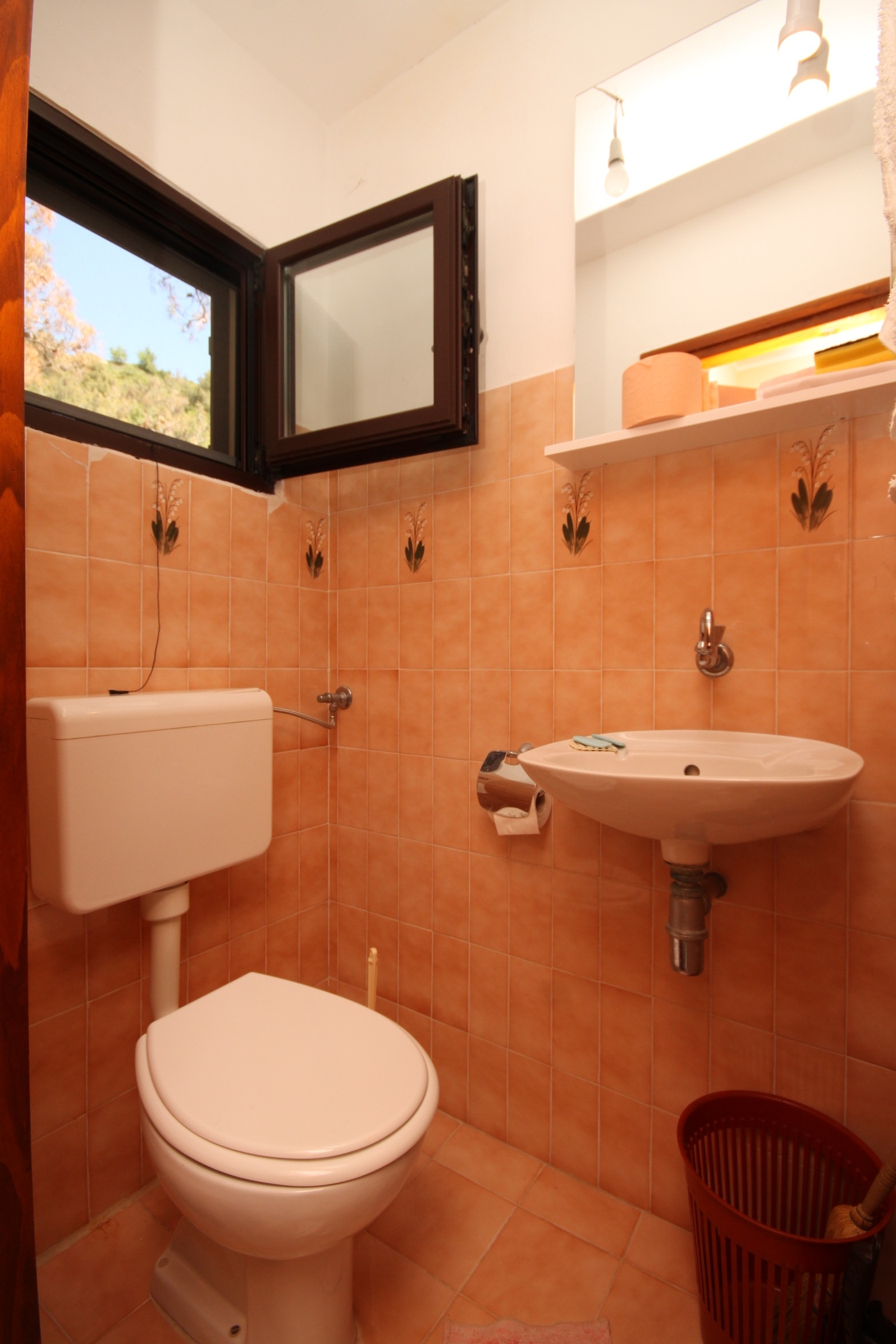One bedroom apartment with terrace and sea view Brseč, Opatija  A-a