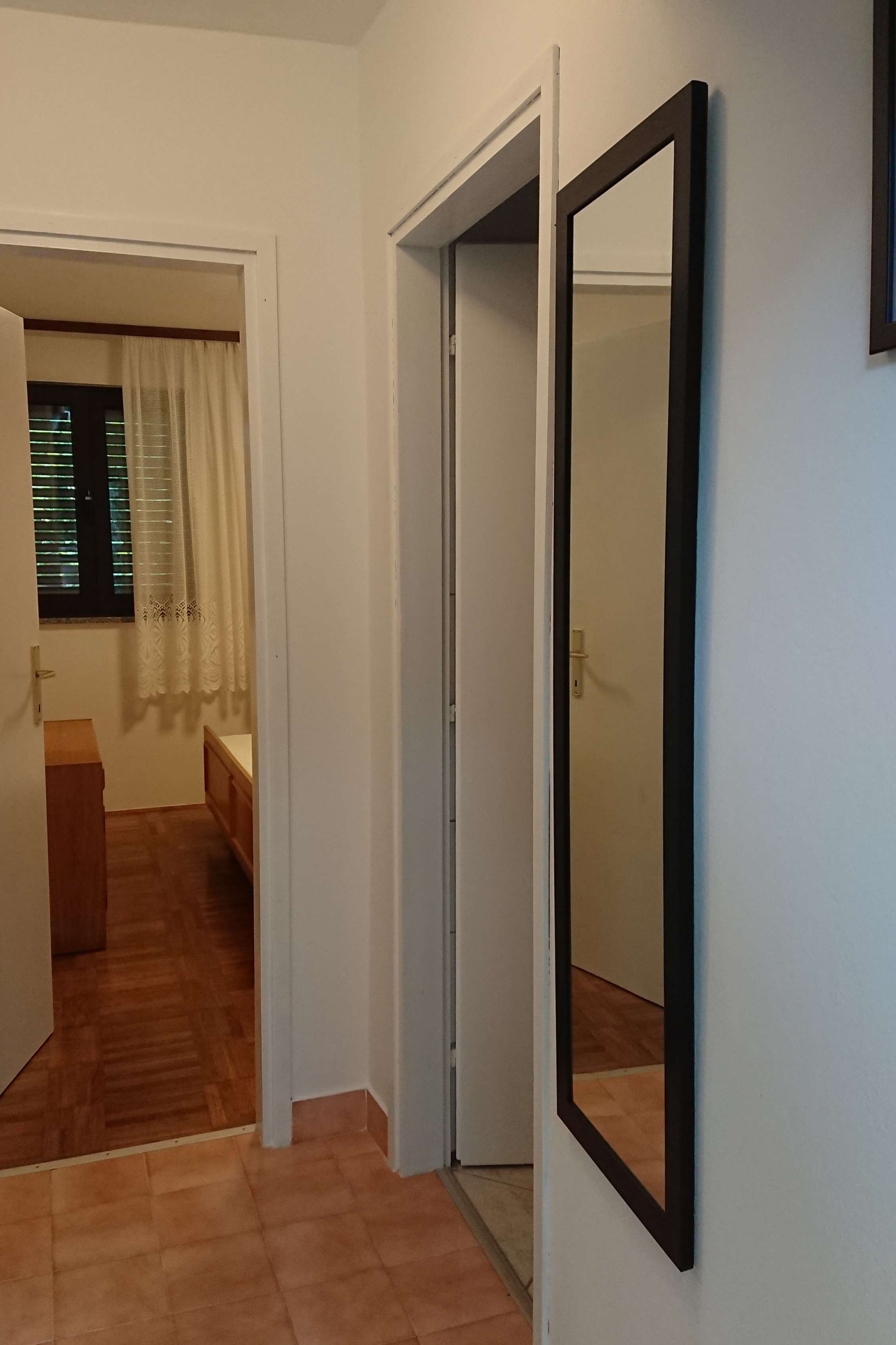 One bedroom apartment with terrace and sea view Brseč, Opatija  A-a