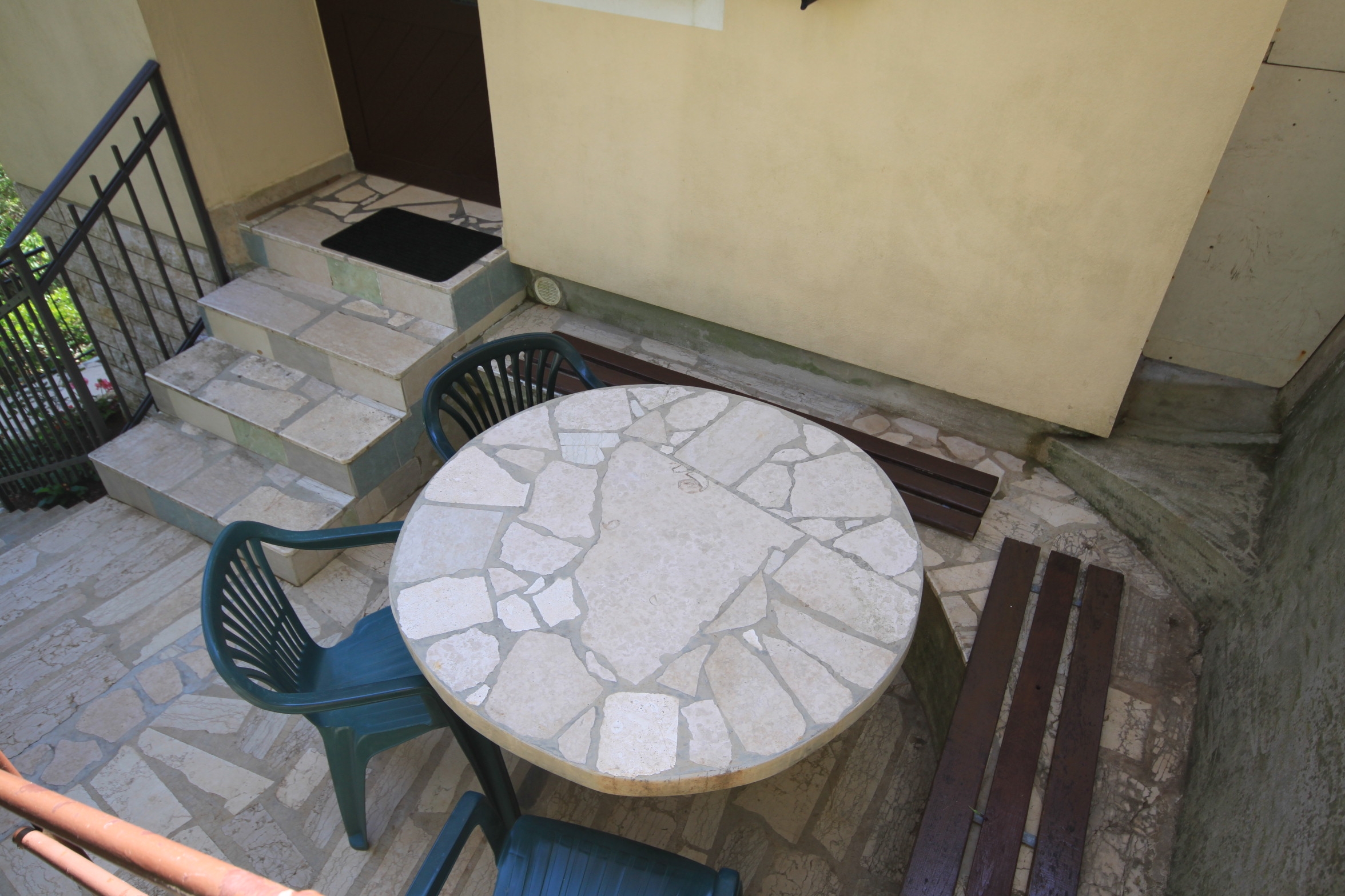 One bedroom apartment with terrace and sea view Brseč, Opatija  A-a