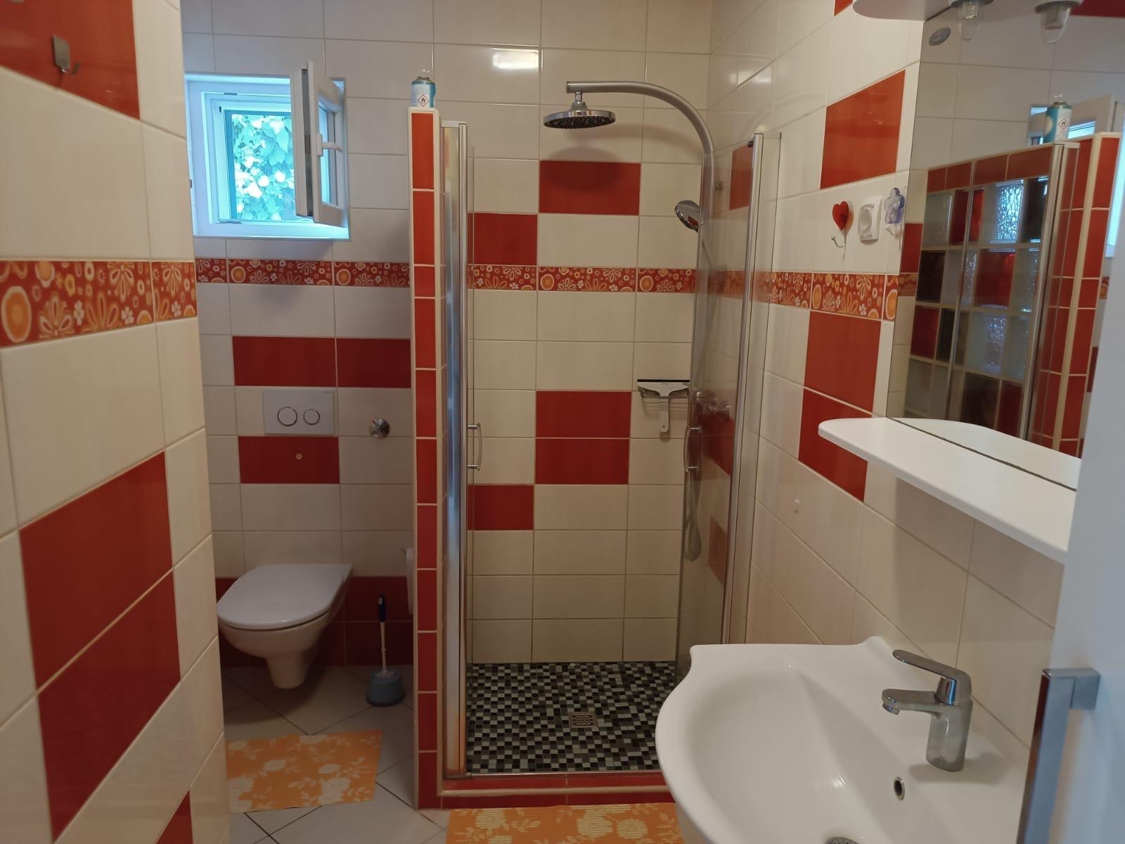 Two bedroom apartment near beach Šparadići, Šibenik  A-a