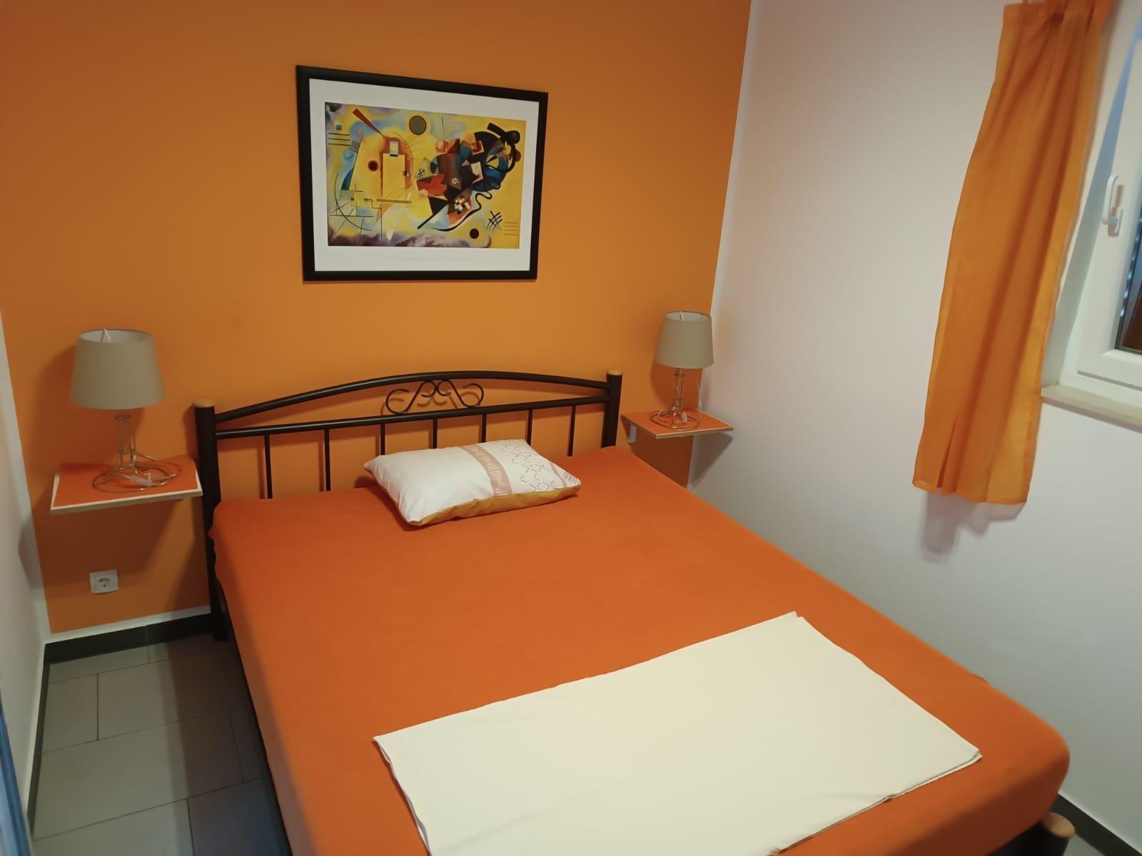 Two bedroom apartment near beach Šparadići, Šibenik  A-a