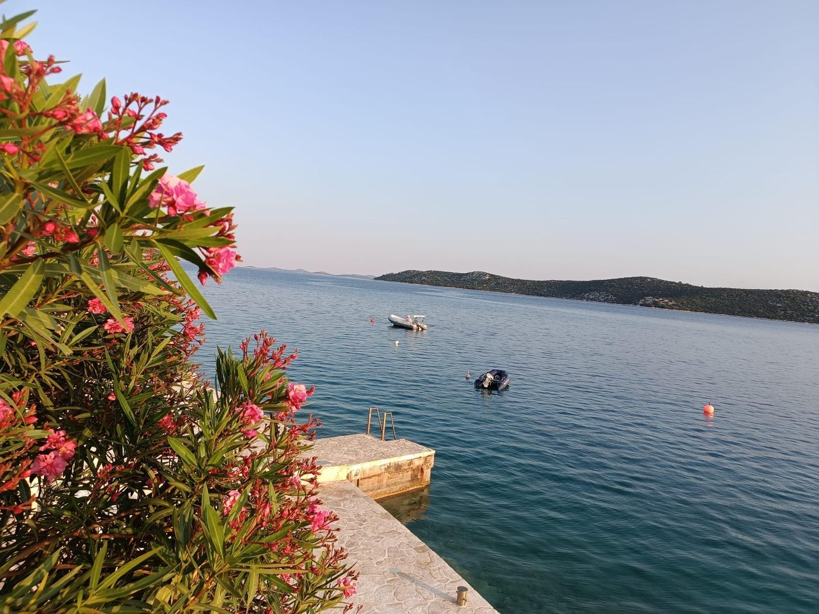 Two bedroom apartment near beach Šparadići, Šibenik  A-a