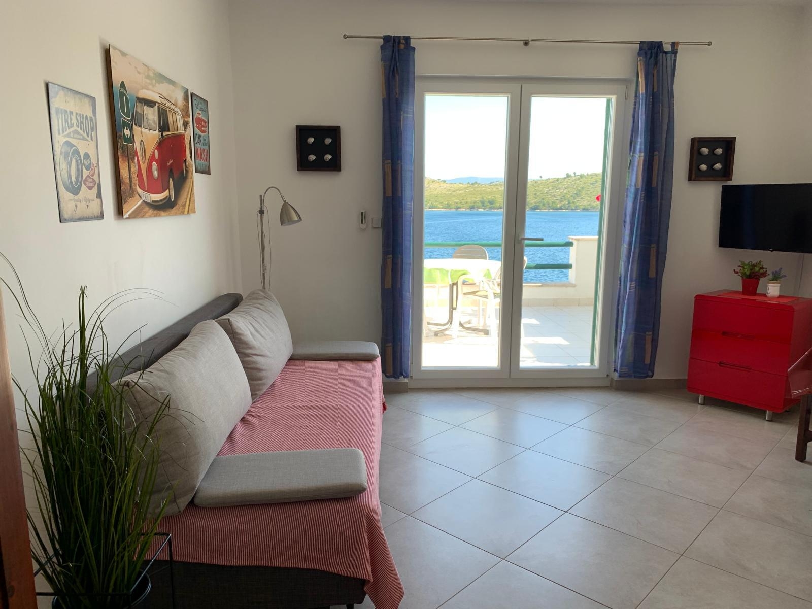 One bedroom apartment near beach Šparadići, Šibenik (A-23591-b) One bedroom apartment near beach Šparadići, Šibenik (A-23591-b)