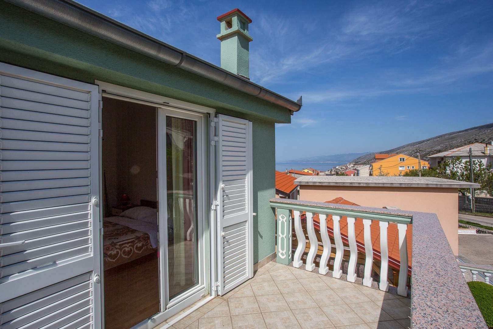 One bedroom apartment with balcony and sea view Senj  A-c