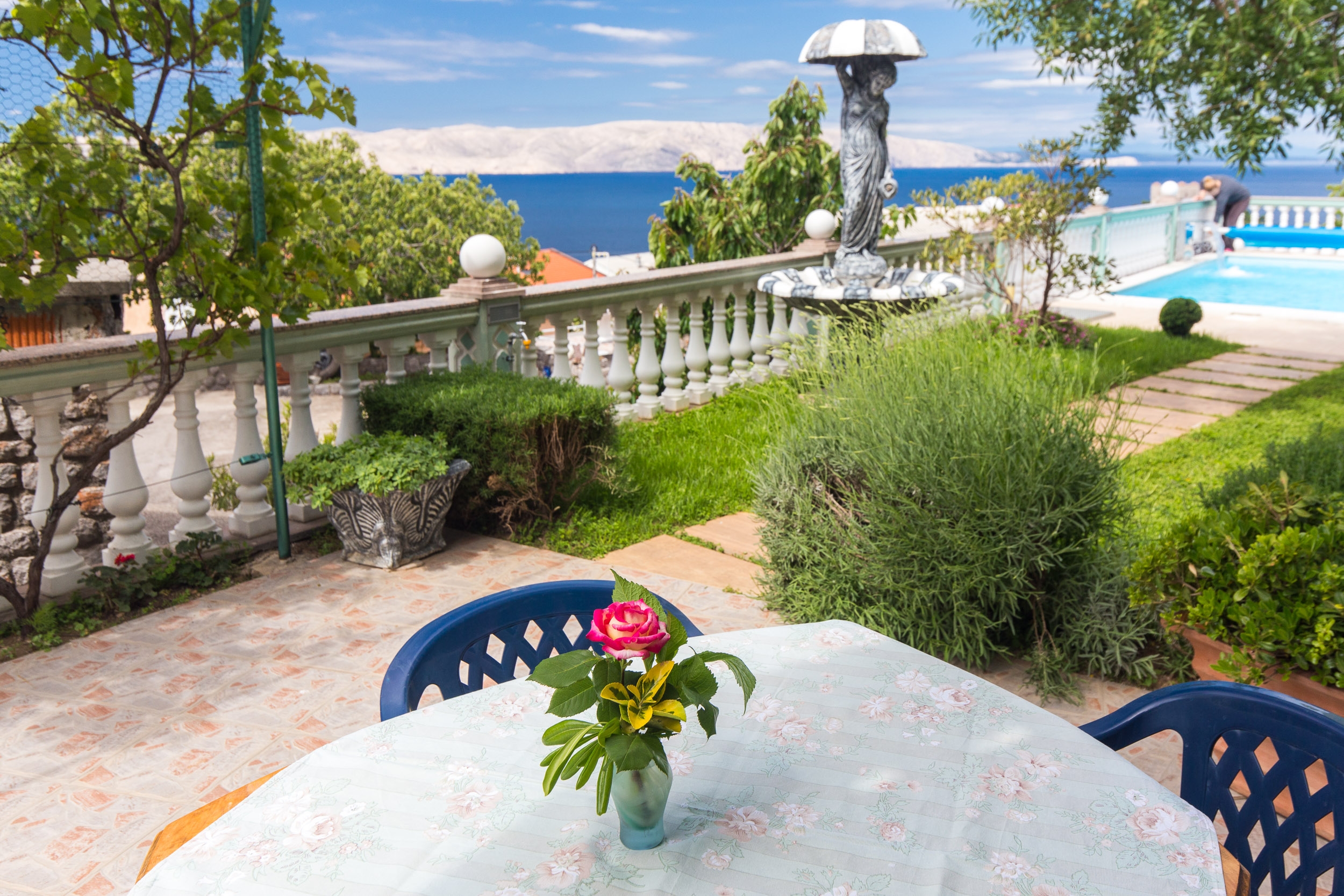 One bedroom apartment with terrace and sea view Senj  A-e