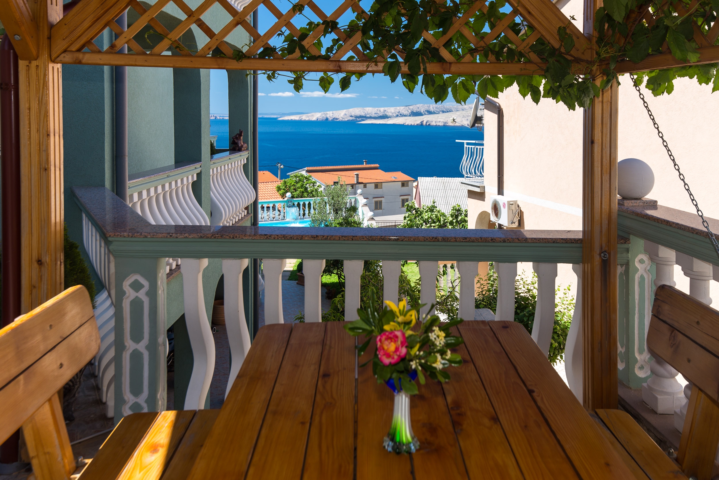 One bedroom apartment with terrace and sea view Senj (A-23592-d)