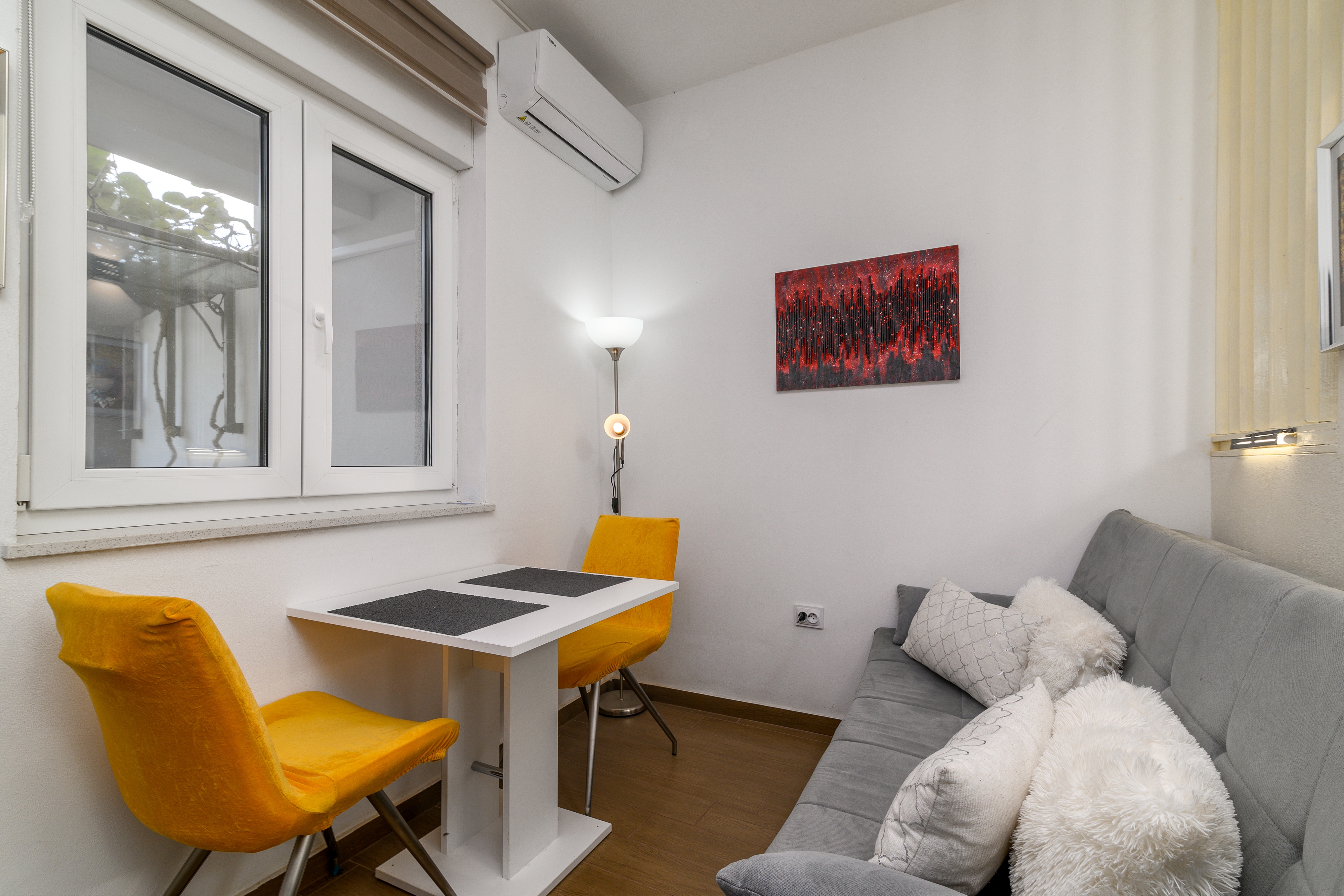 Studio flat with terrace Pula (AS-23595-a)