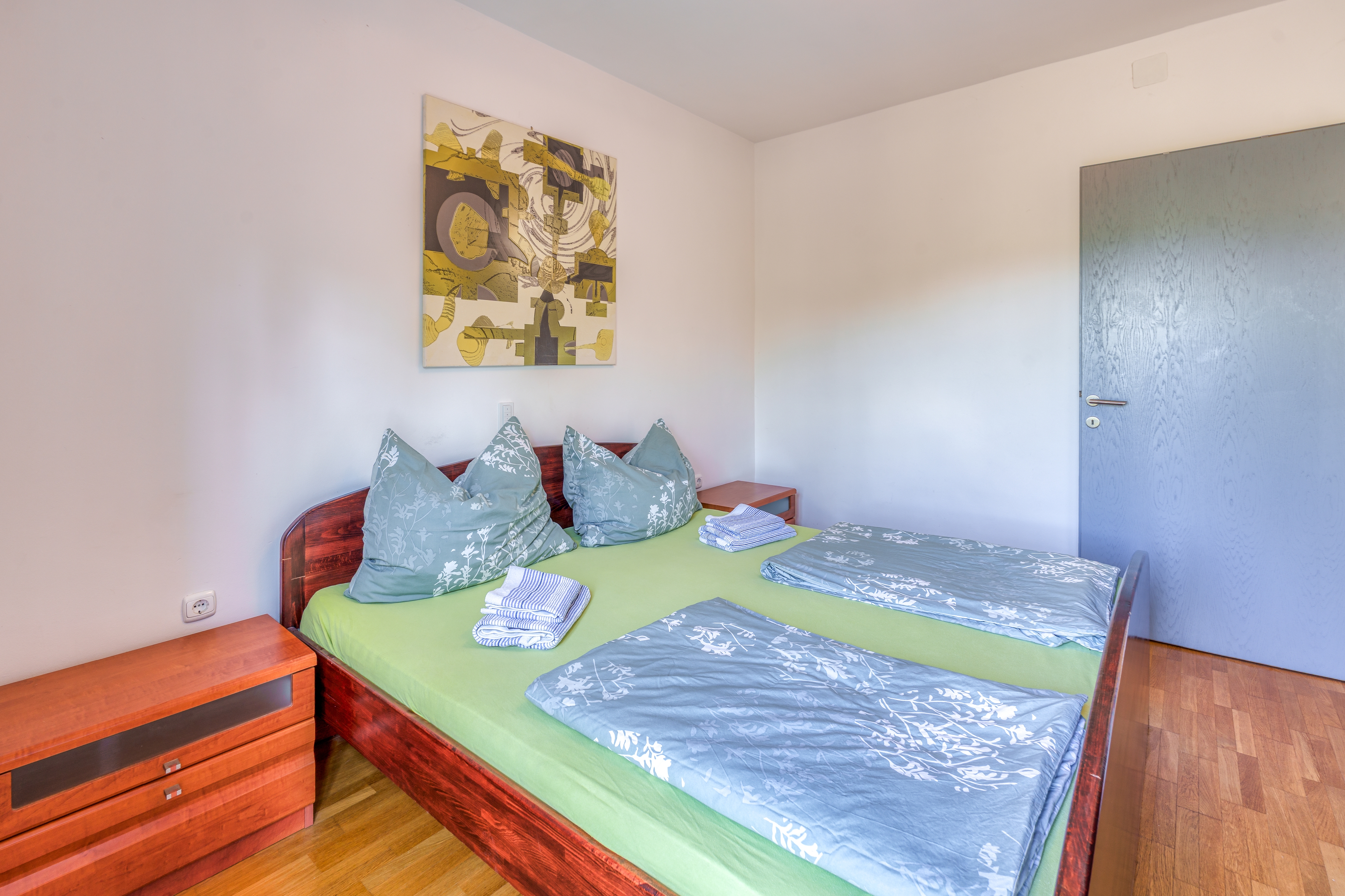 Four bedroom house with terrace and sea view Polje, Krk  K