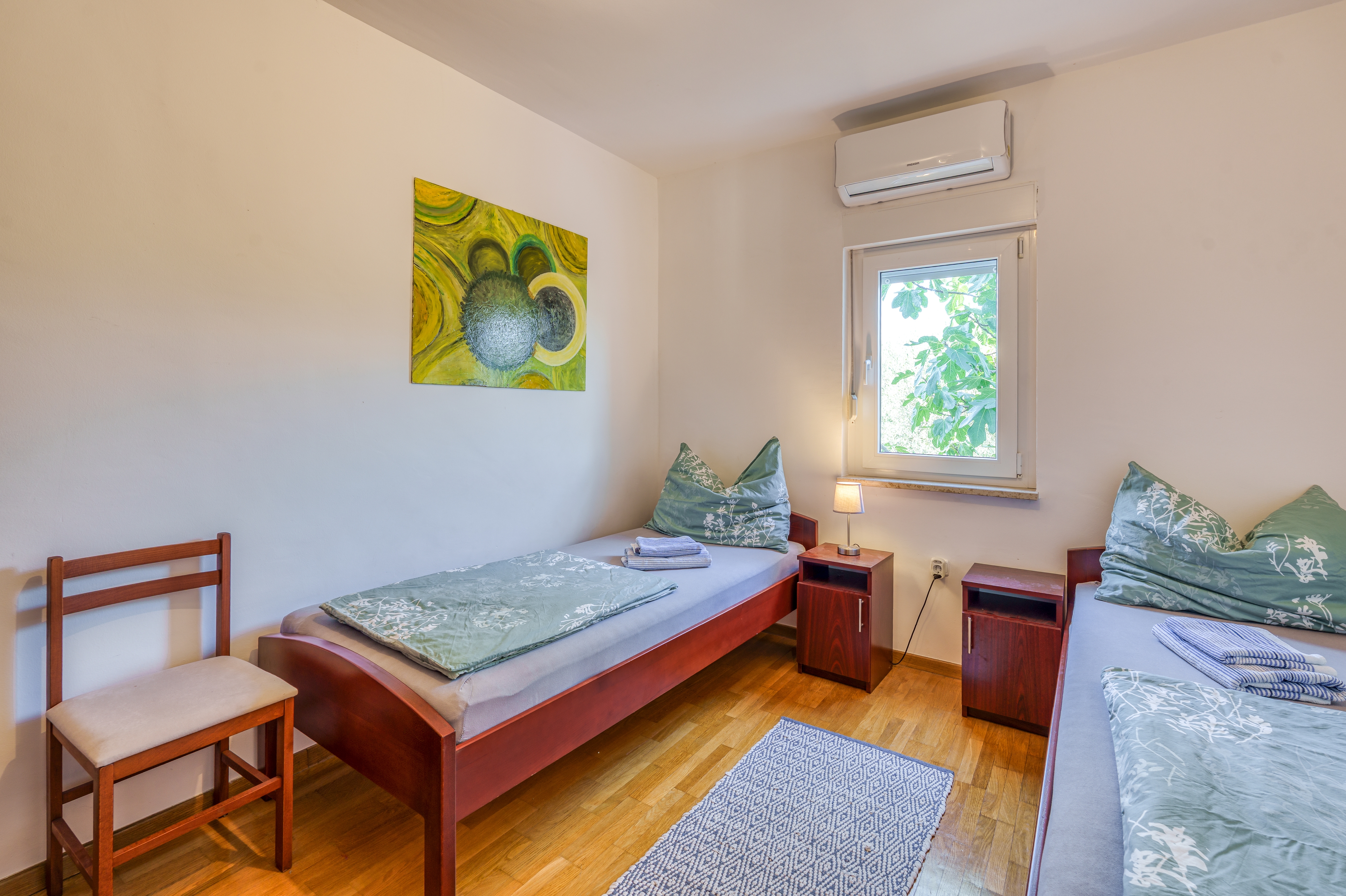 Four bedroom house with terrace and sea view Polje, Krk  K
