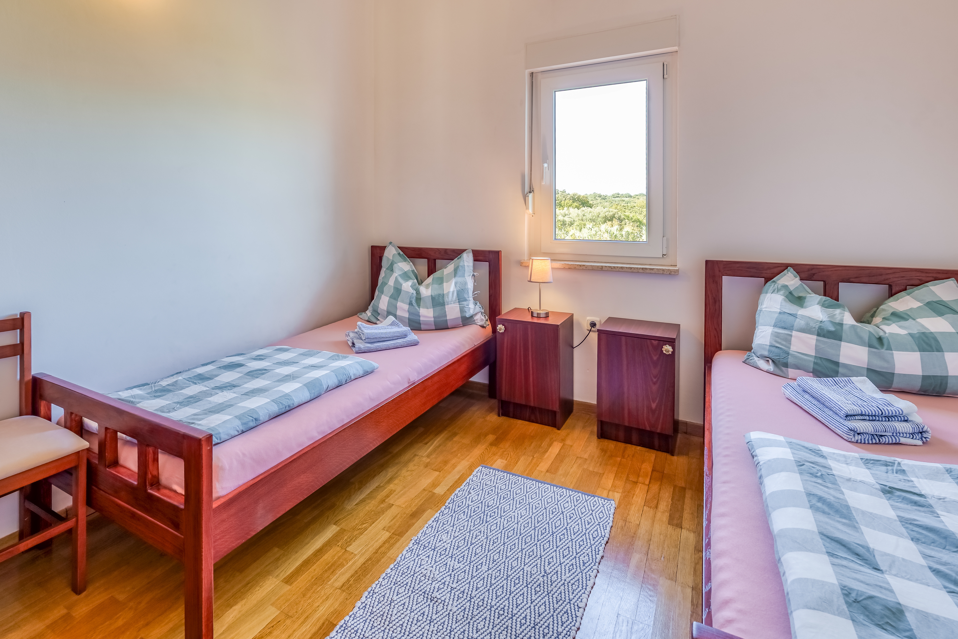 Four bedroom house with terrace and sea view Polje, Krk  K