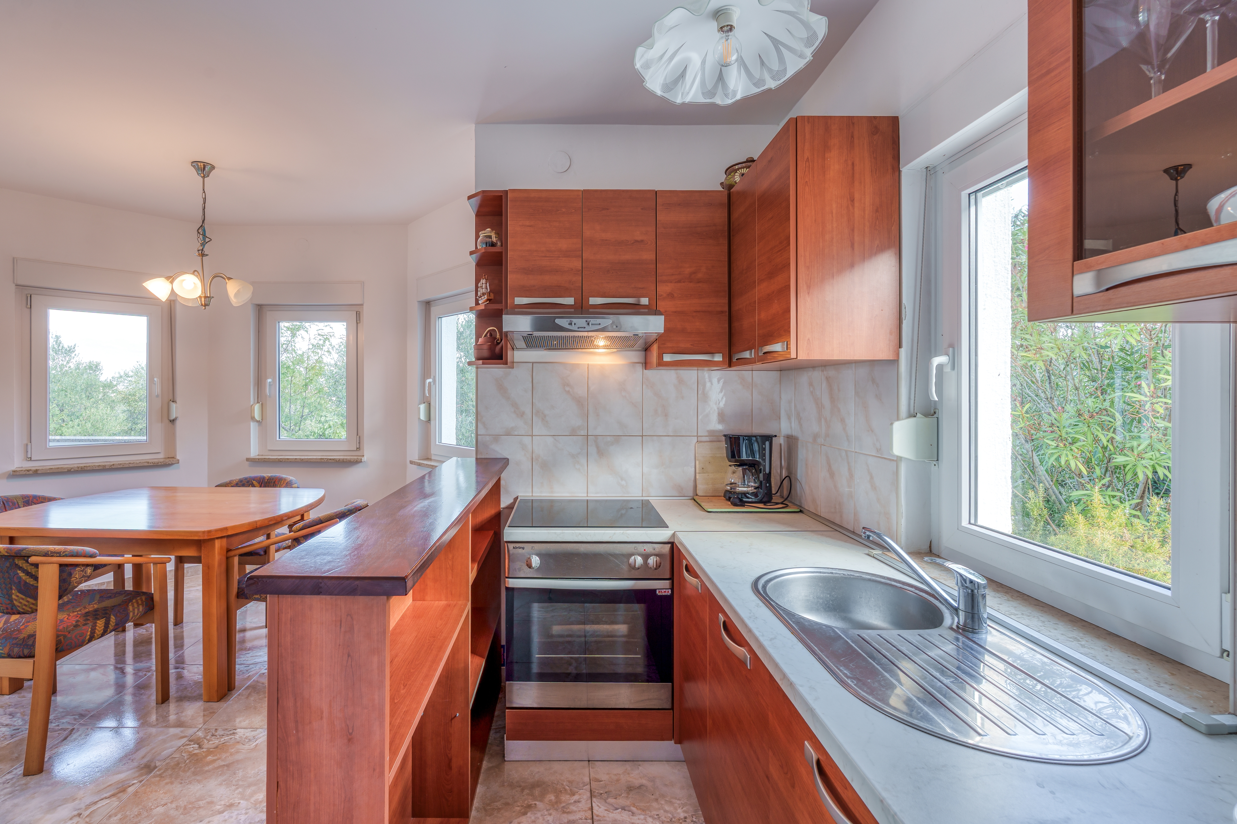 Four bedroom house with terrace and sea view Polje, Krk  K