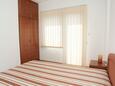 Crikvenica, Bedroom in the apartment, (pet friendly) and WiFi.