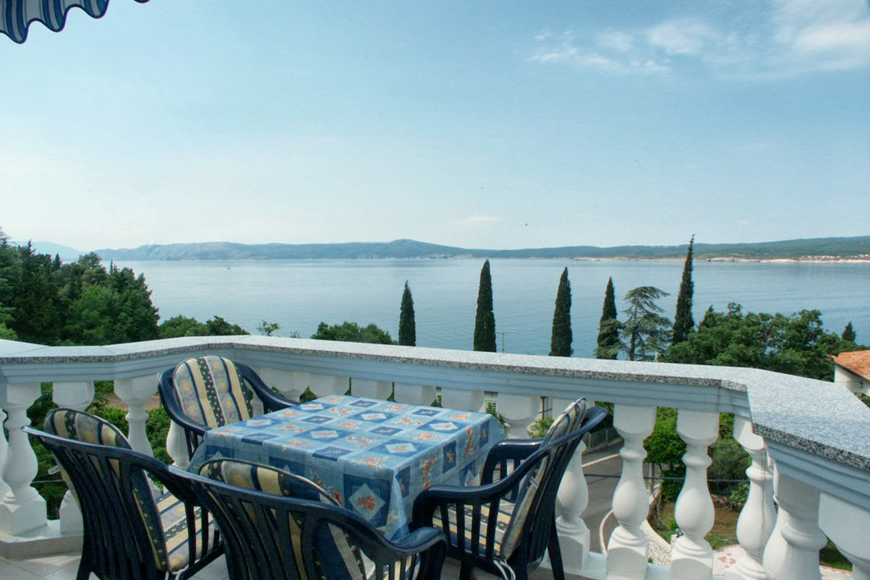 Jednosobni apartman s terasom i pogledom na more Crikvenica  A-b