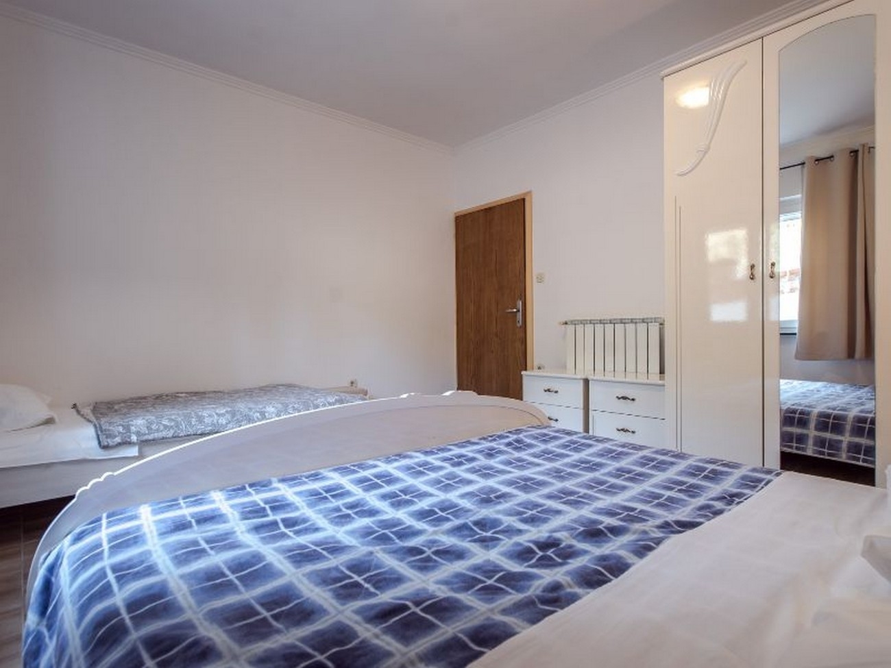Three bedroom apartment with terrace Kampor, Rab  A-a