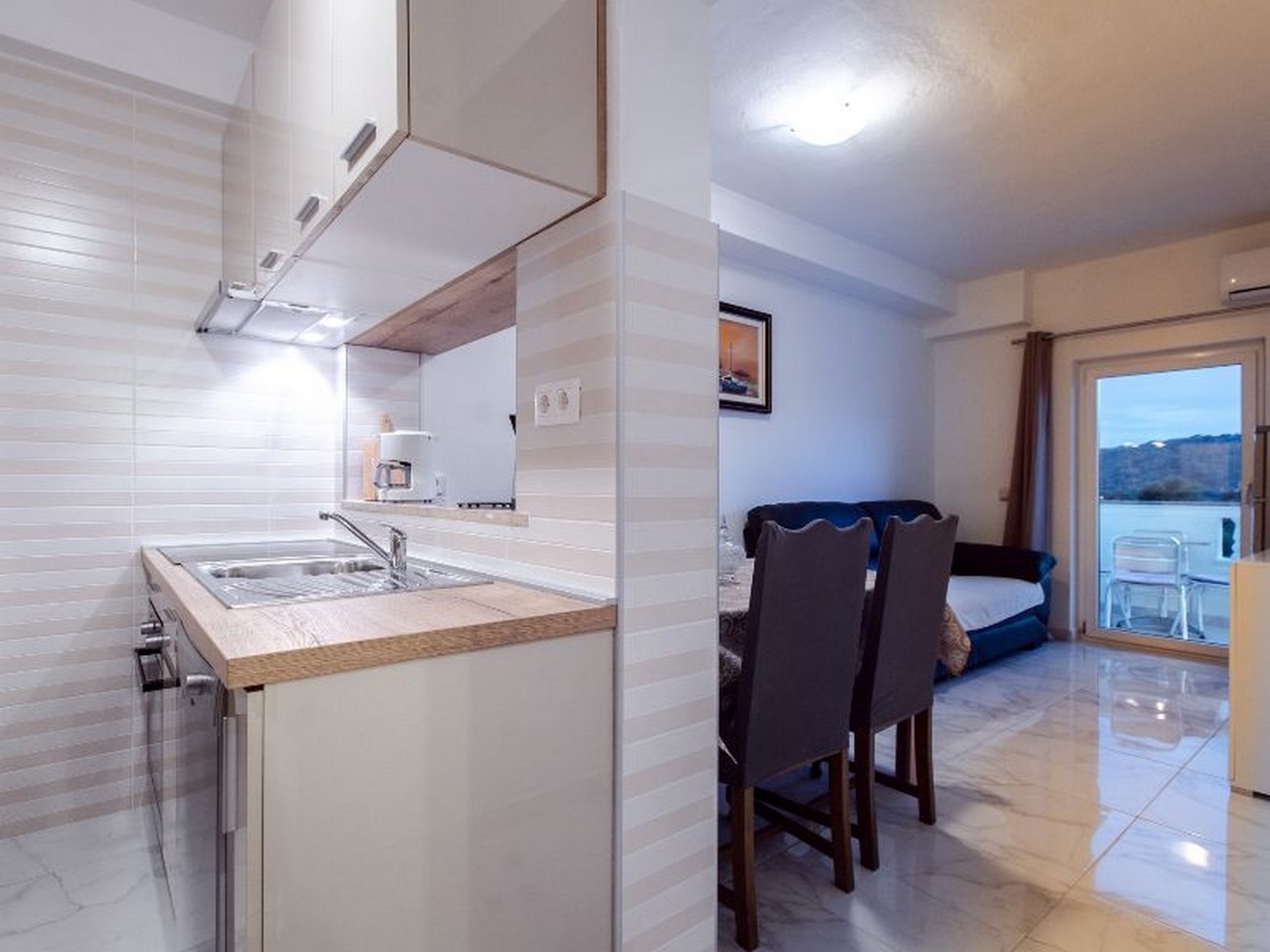 Two bedroom apartment with balcony Kampor, Rab (A-23600-c) Two bedroom apartment with balcony Kampor, Rab (A-23600-c)