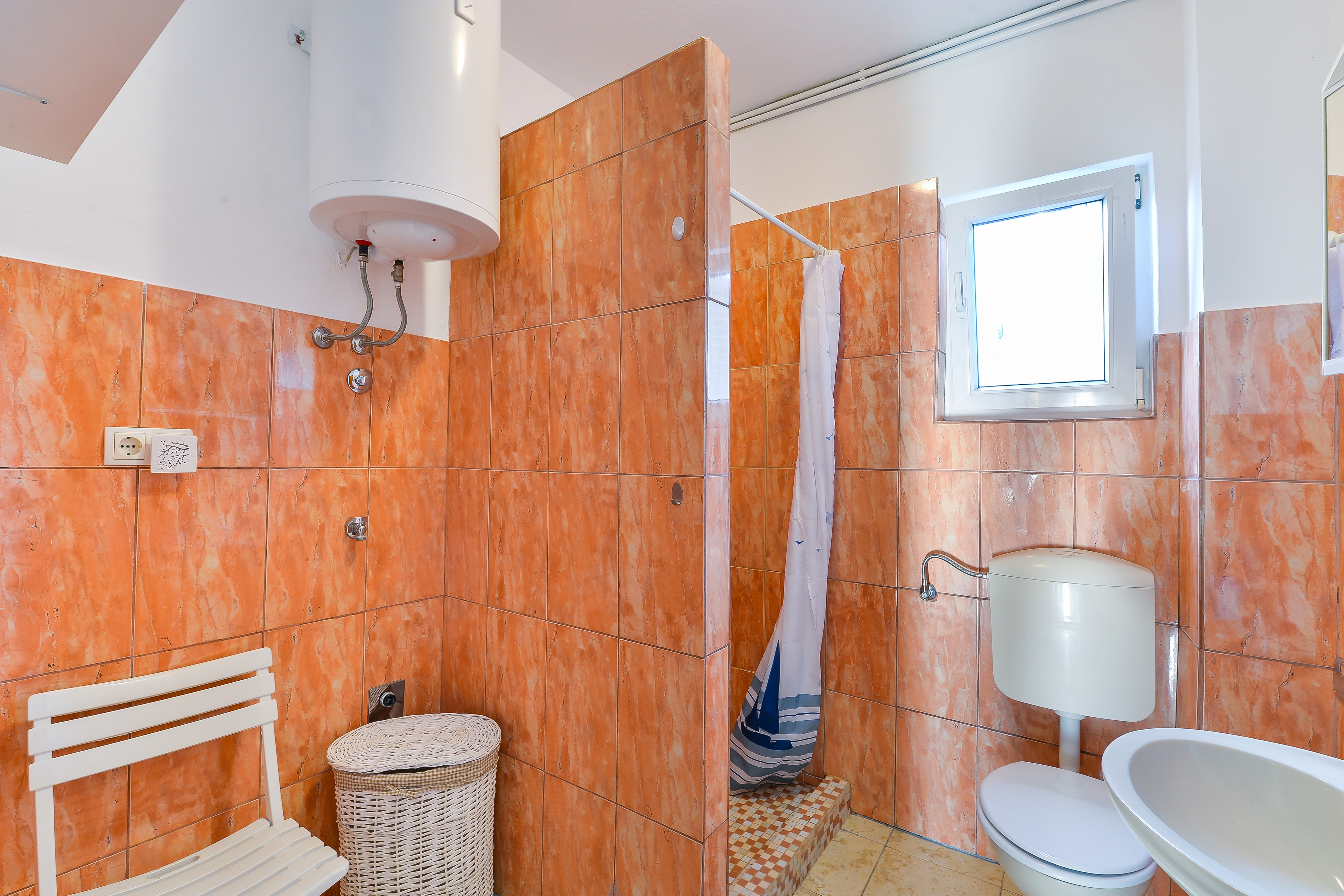 Three bedroom apartment with terrace Vir  A-a