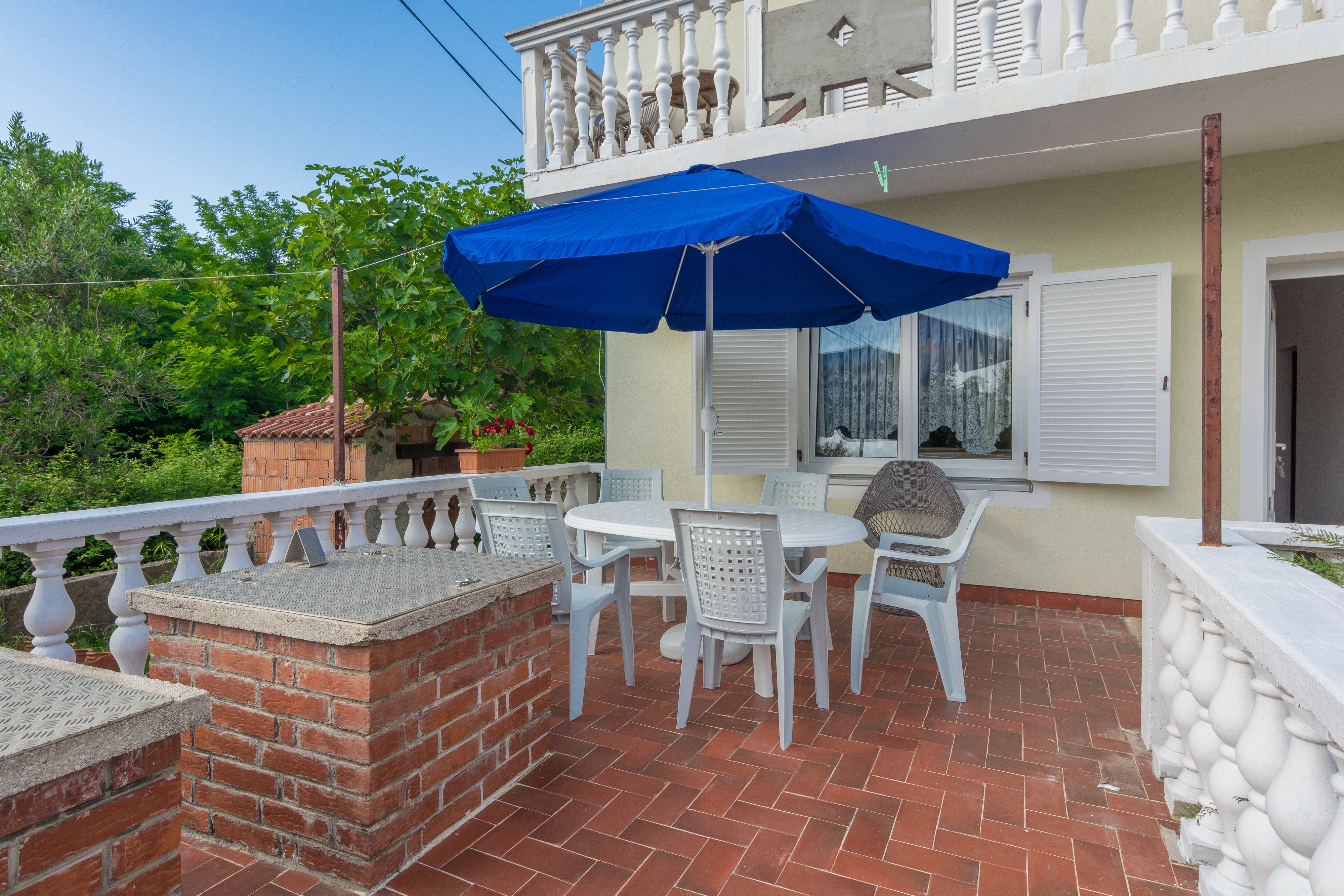 Three bedroom apartment with terrace Vir  A-a