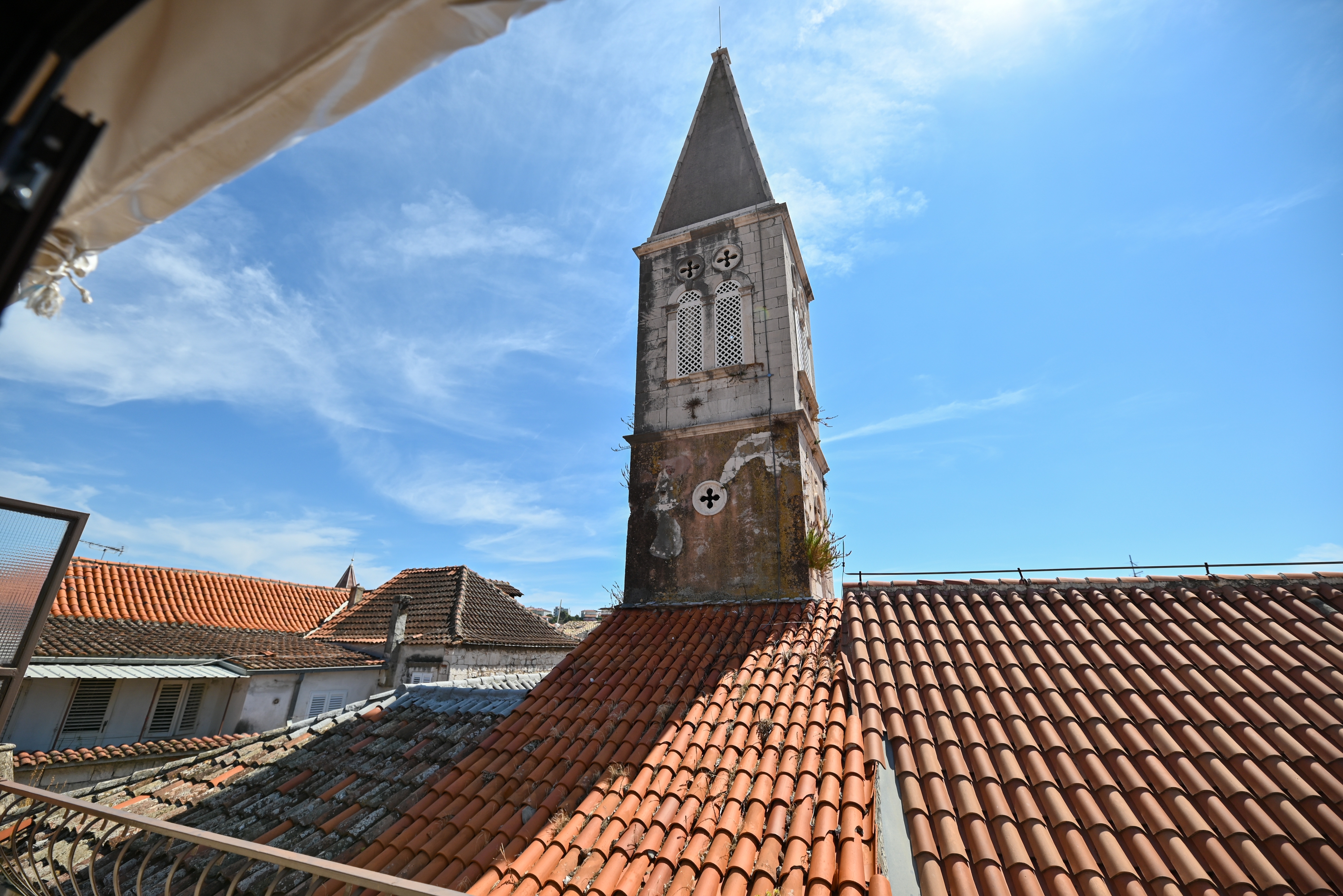Three bedroom house with terrace Trogir  K