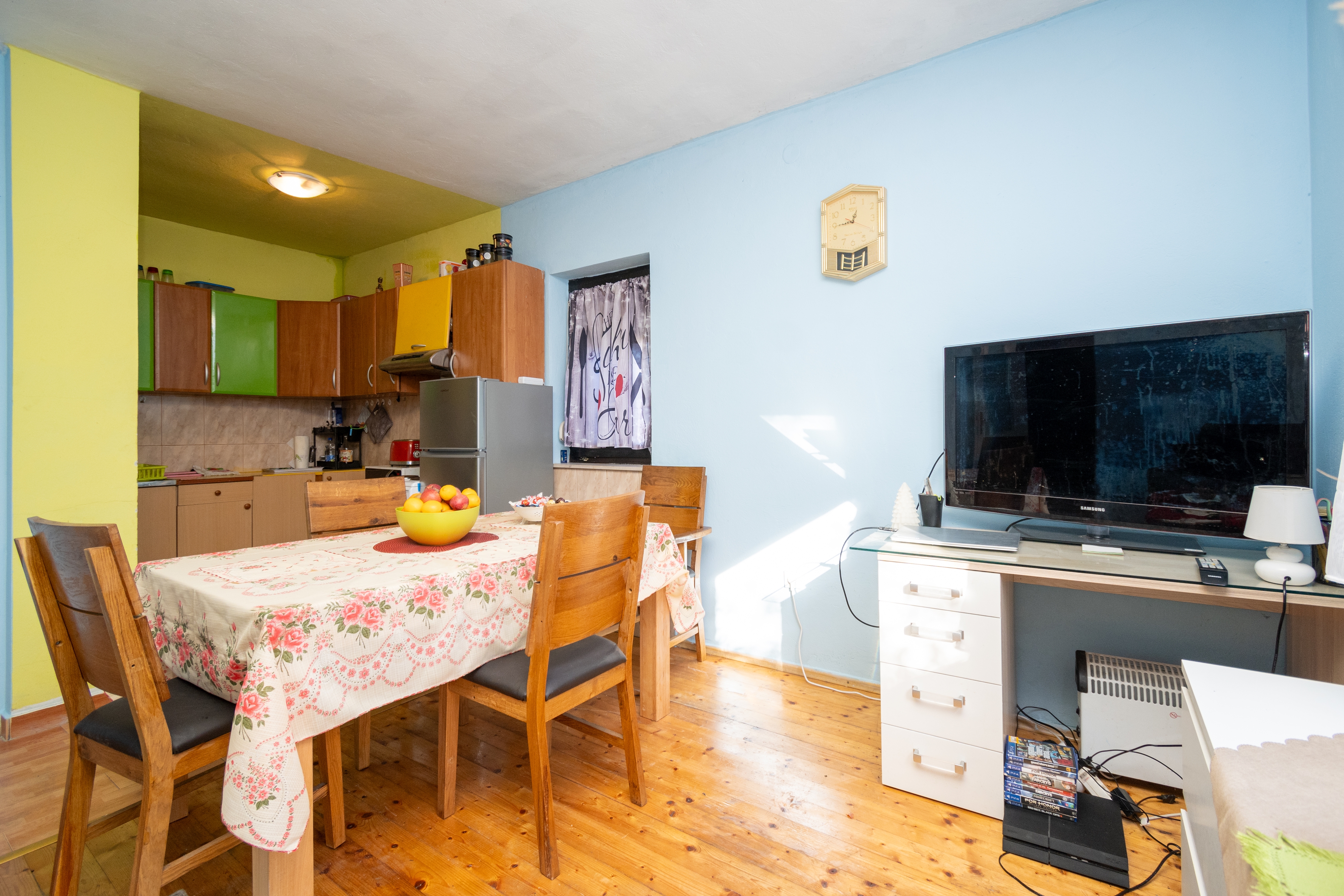 Two bedroom house with terrace Zemunik Donji, Zadar  K