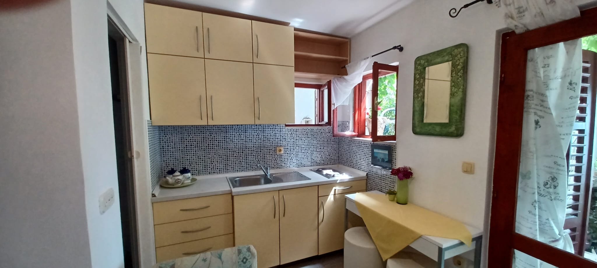 Studio flat near beach Omiš  AS-b