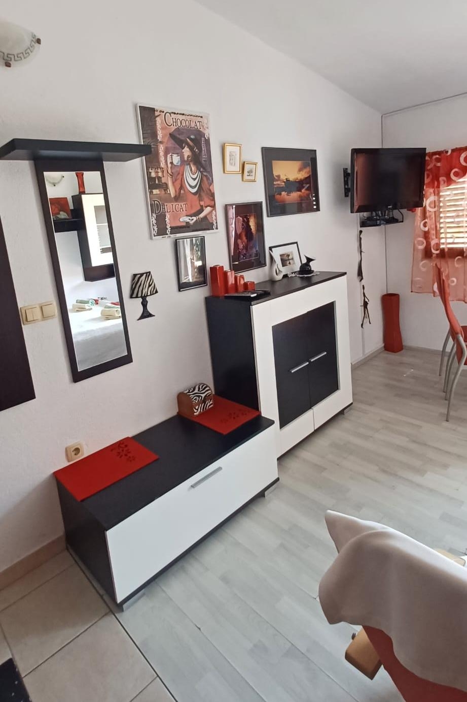 Studio flat near beach Omiš  AS-c