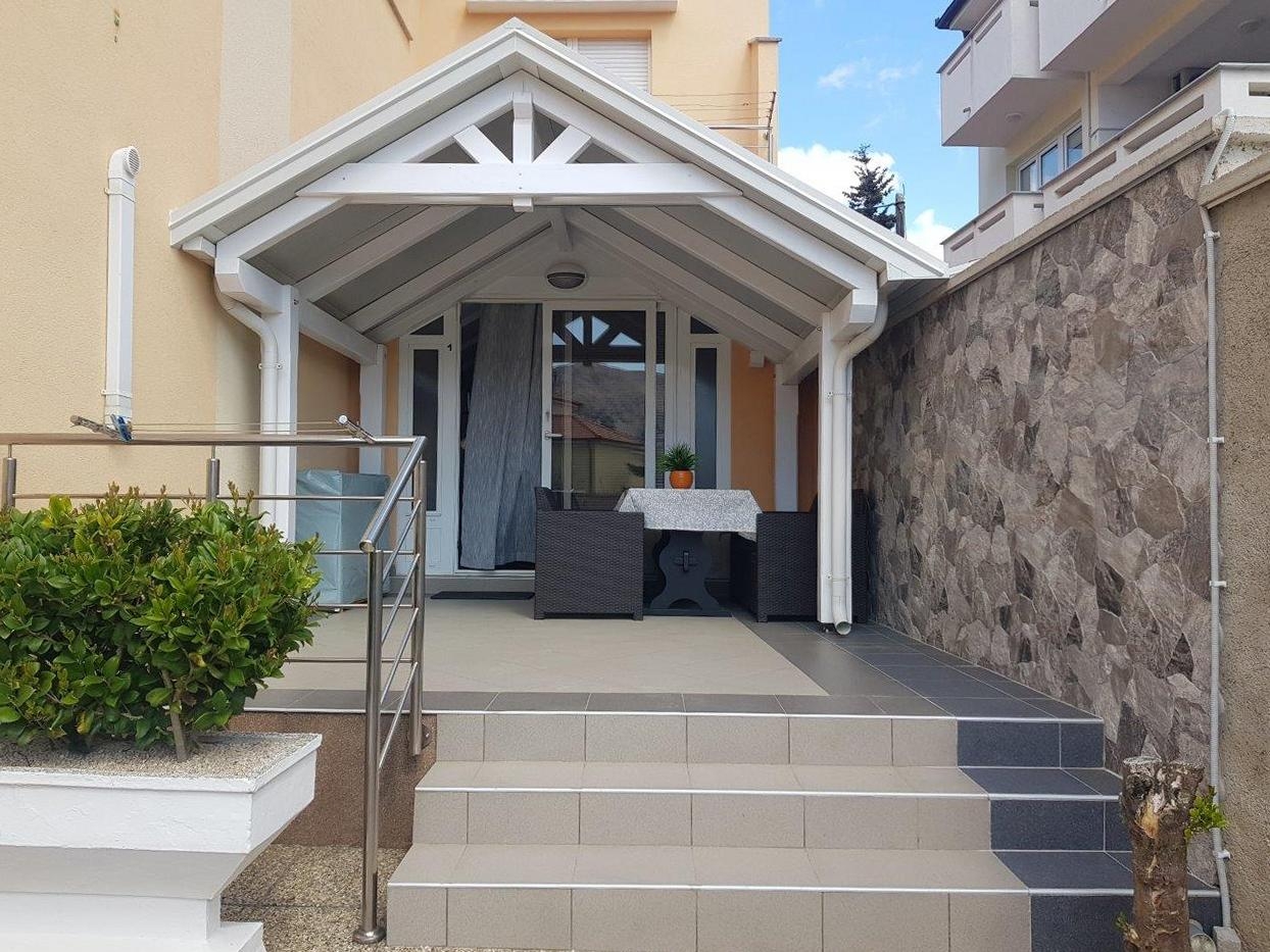 Two bedroom apartment with terrace Baška, Krk  A-a