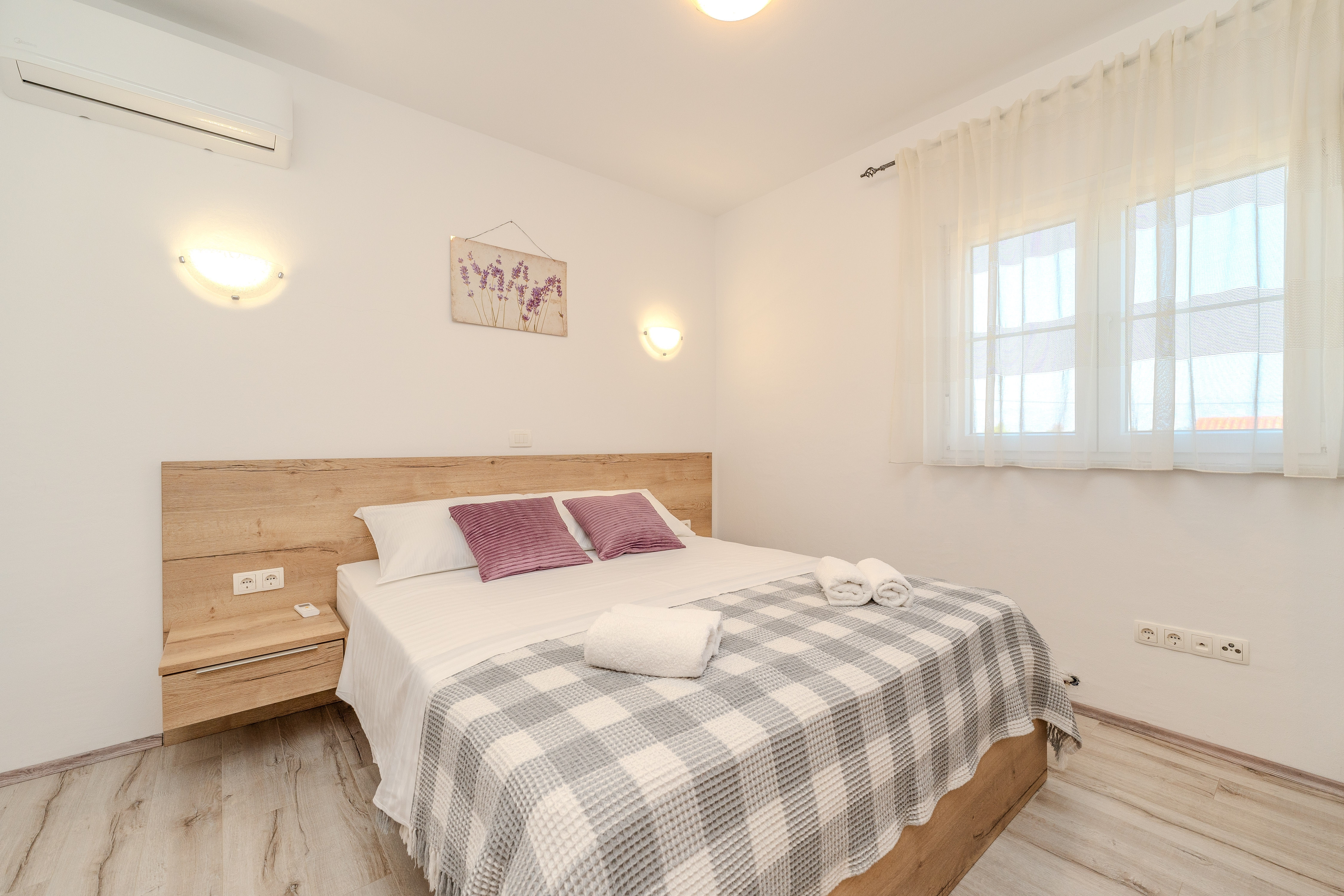 Four bedroom house with terrace Ninski Stanovi, Zadar  K
