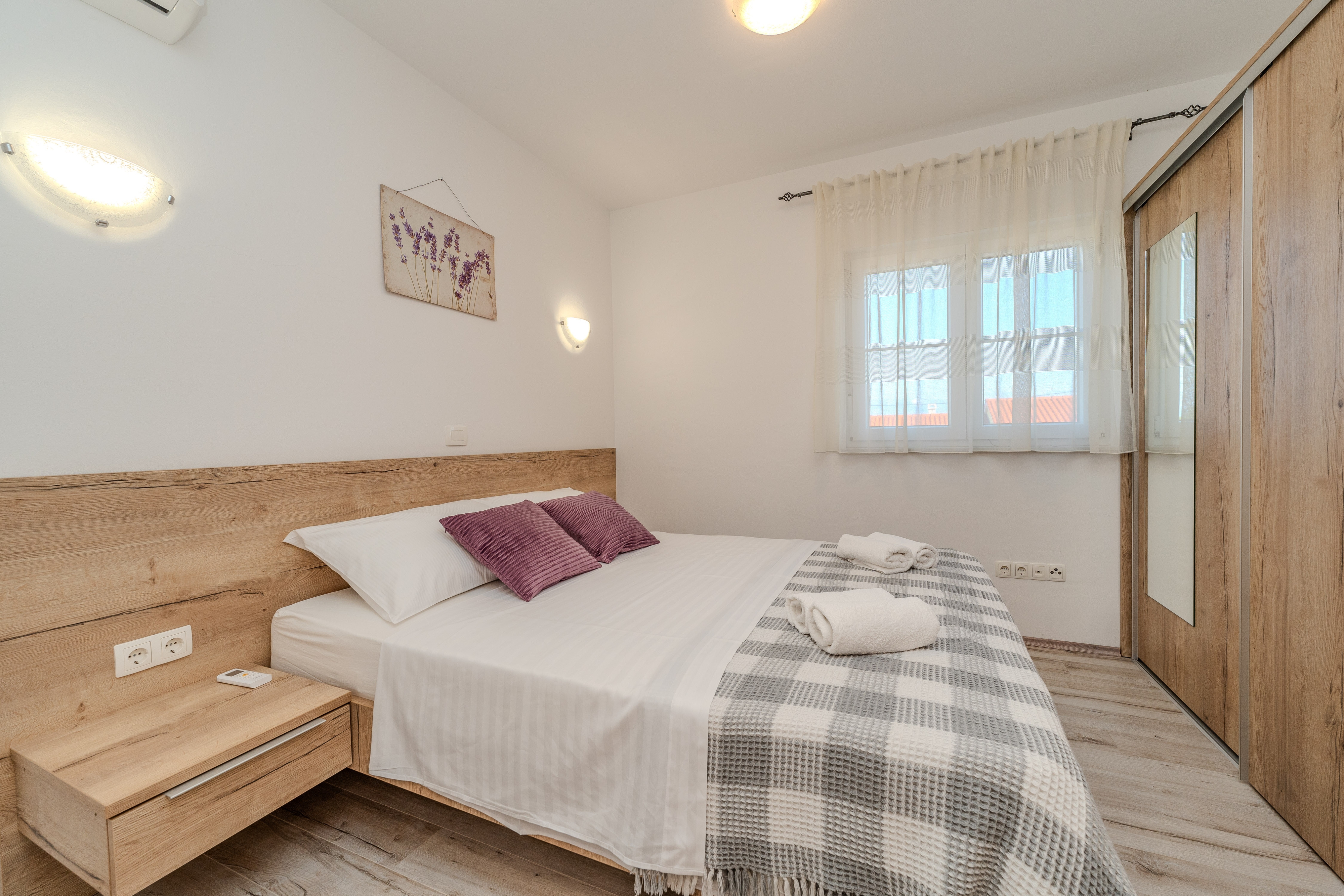 Four bedroom house with terrace Ninski Stanovi, Zadar  K