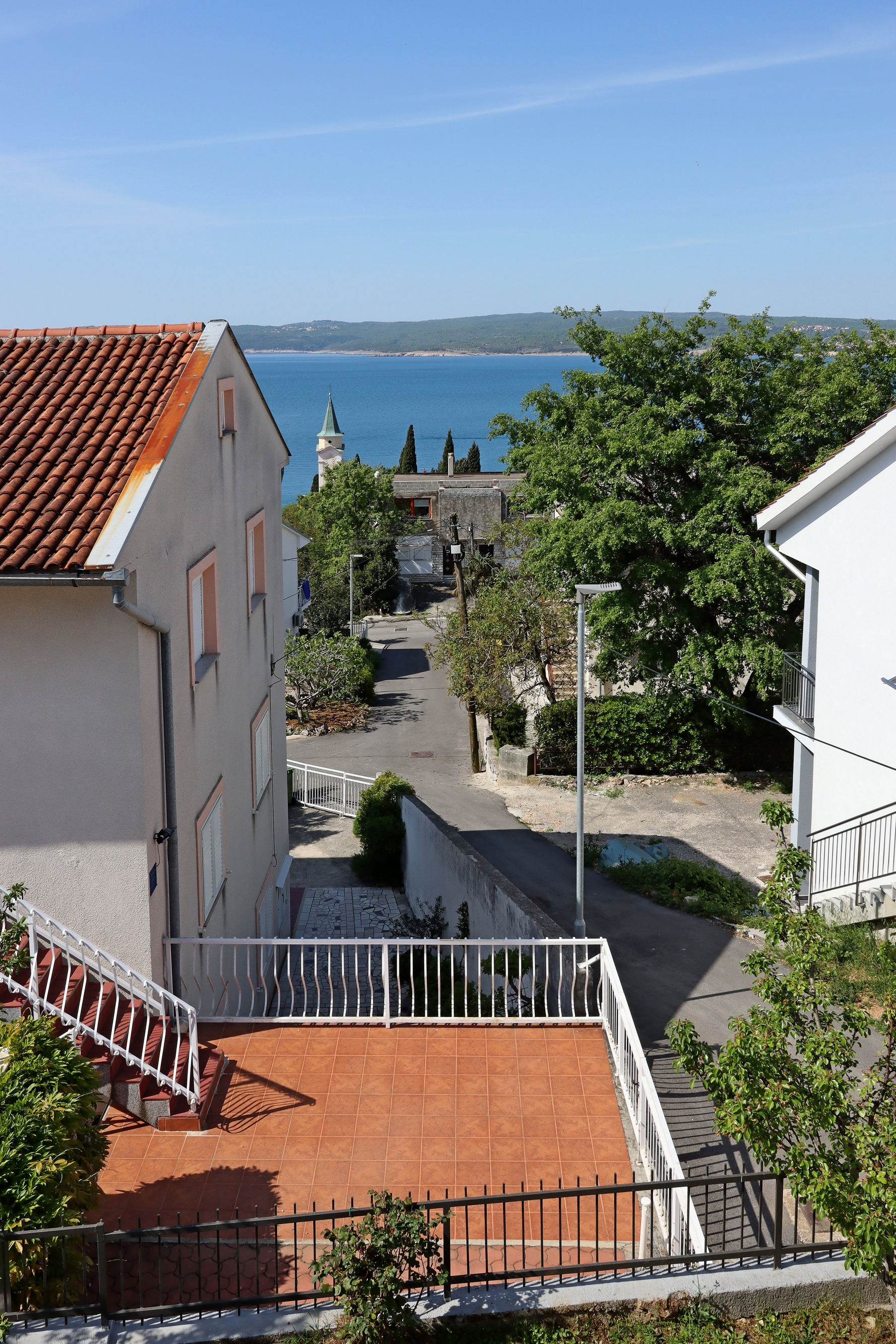 Room with balcony and sea view Selce, Crikvenica  S-a