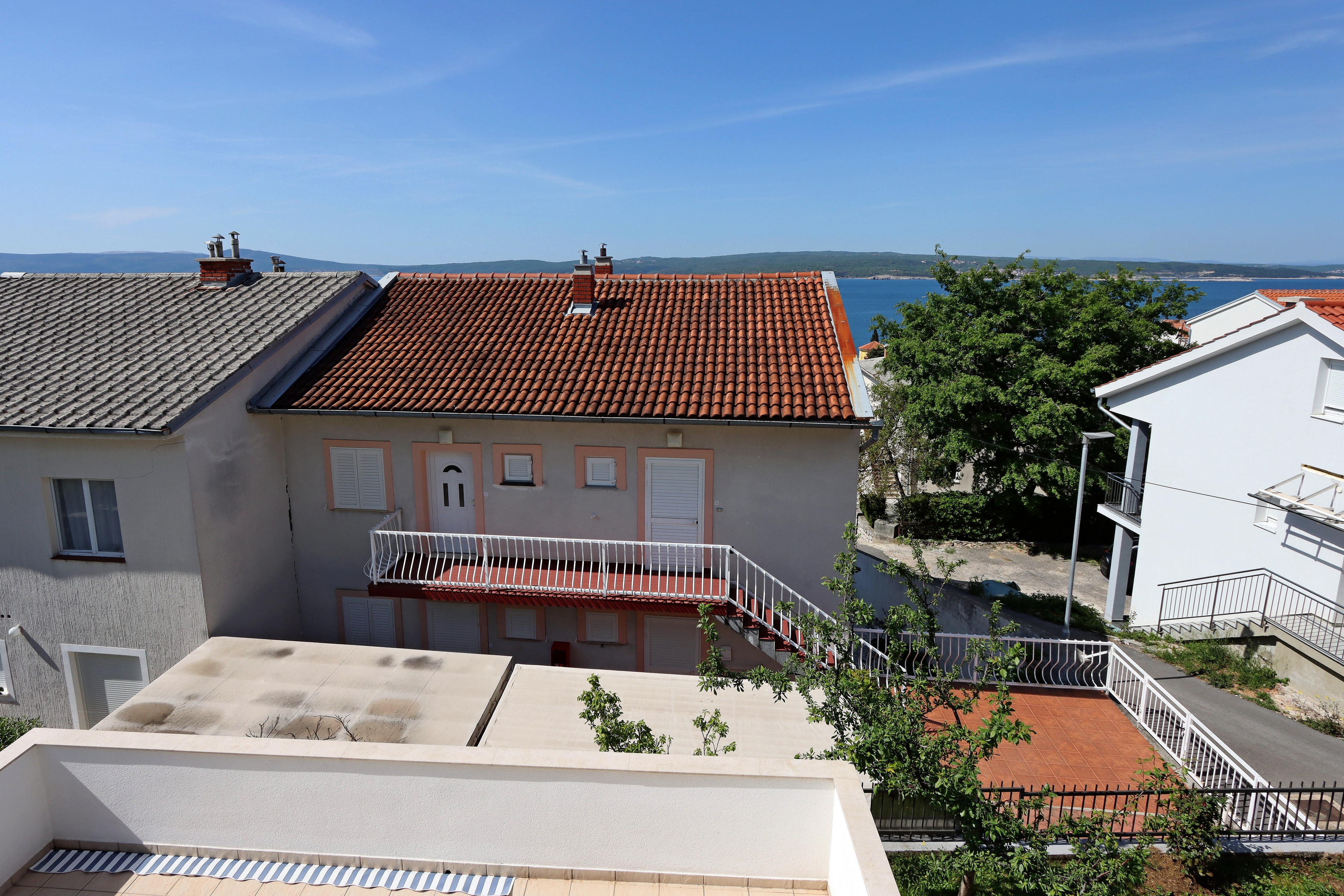 Room with balcony and sea view Selce, Crikvenica  S-b