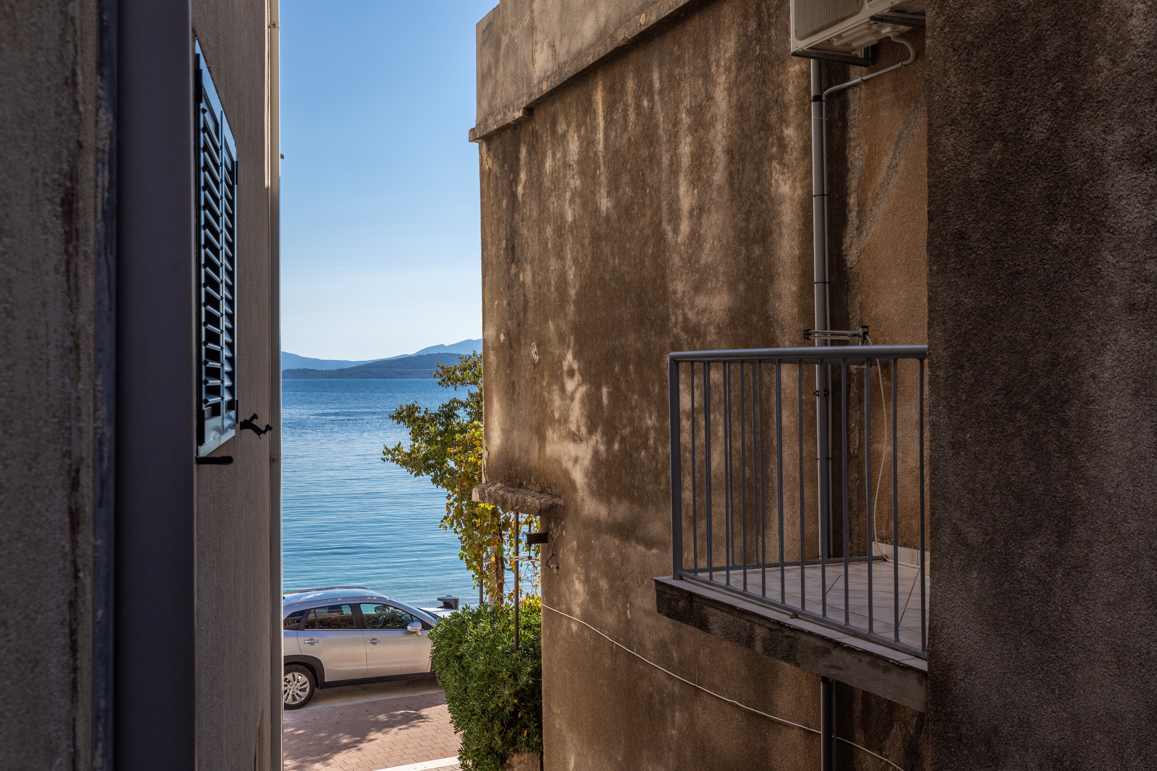 One bedroom apartment near beach Igrane, Makarska  A-a