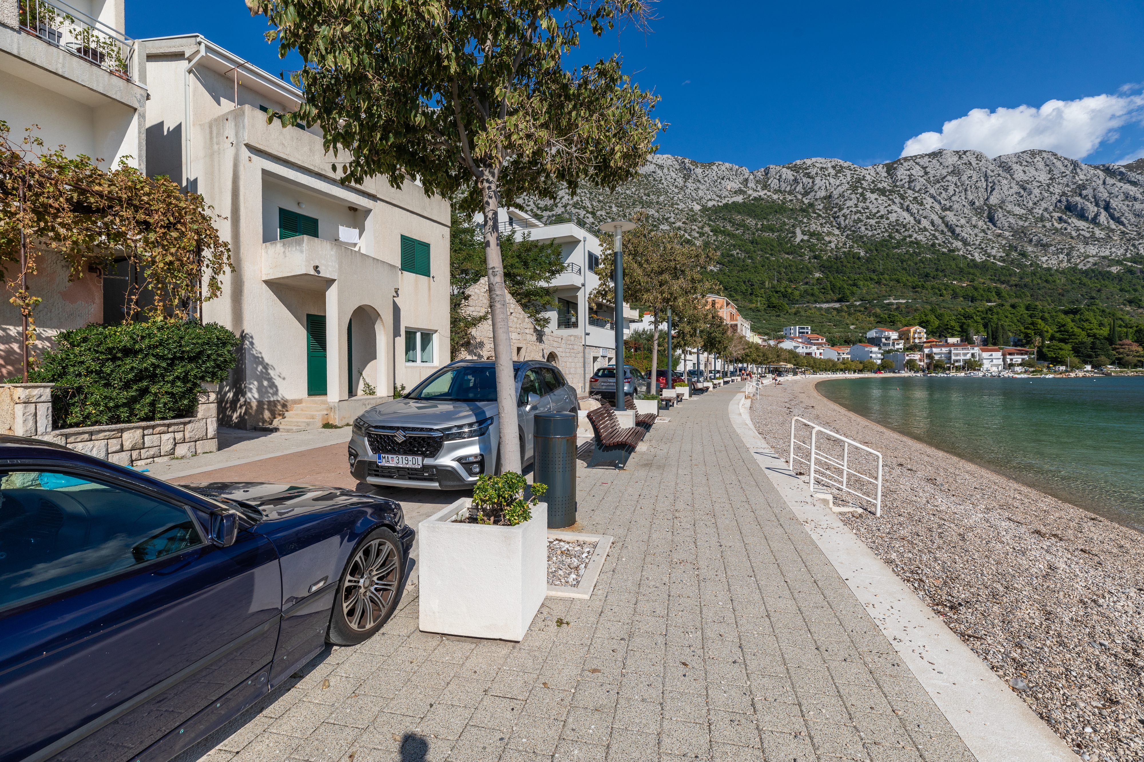 Jednosobni apartman uz plažu Igrane, Makarska  A-a