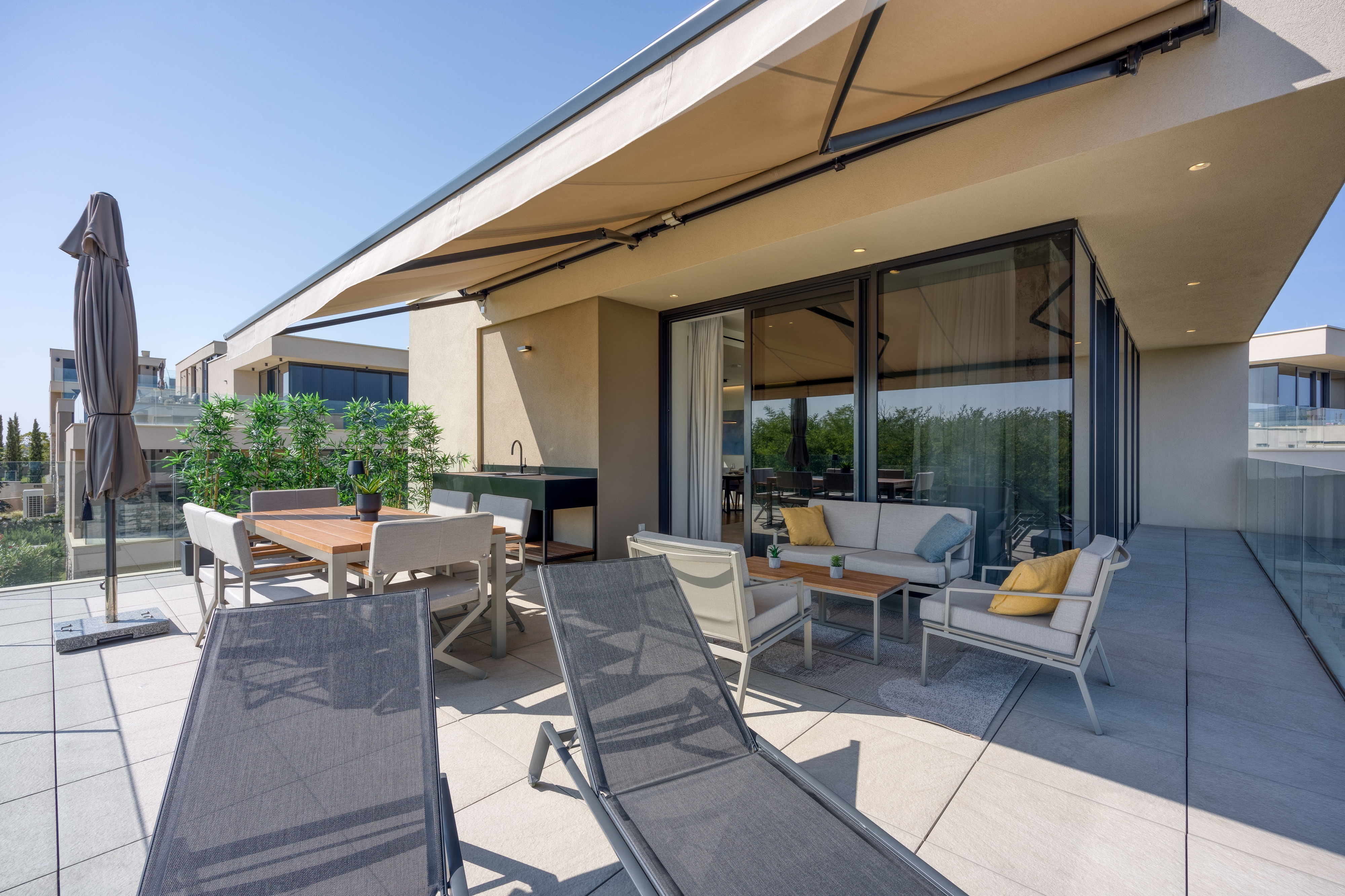 Three bedroom house with terrace and sea view Savudrija, Umag  K