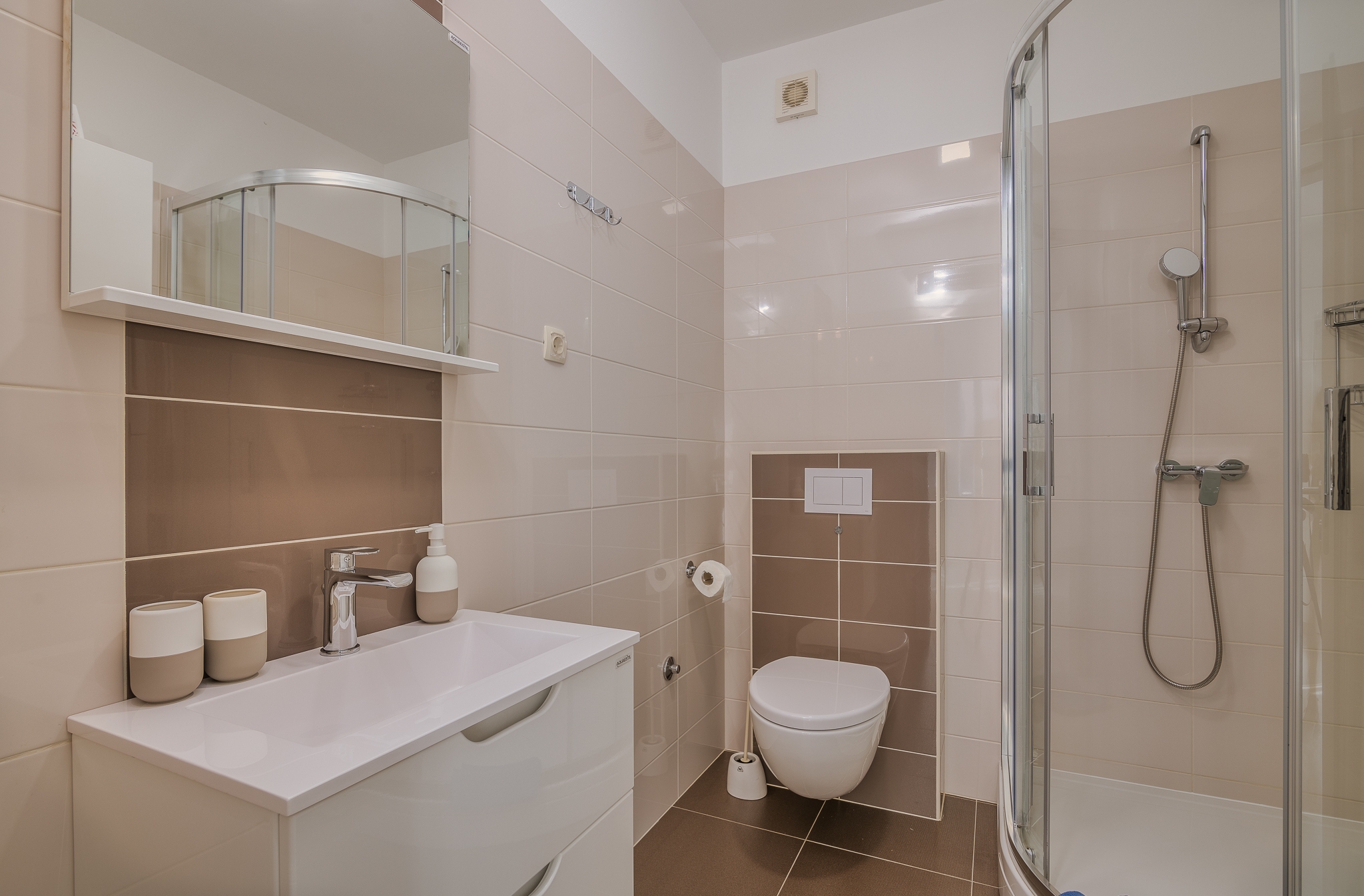 Three bedroom house with terrace and sea view Ljutići, Krk  K