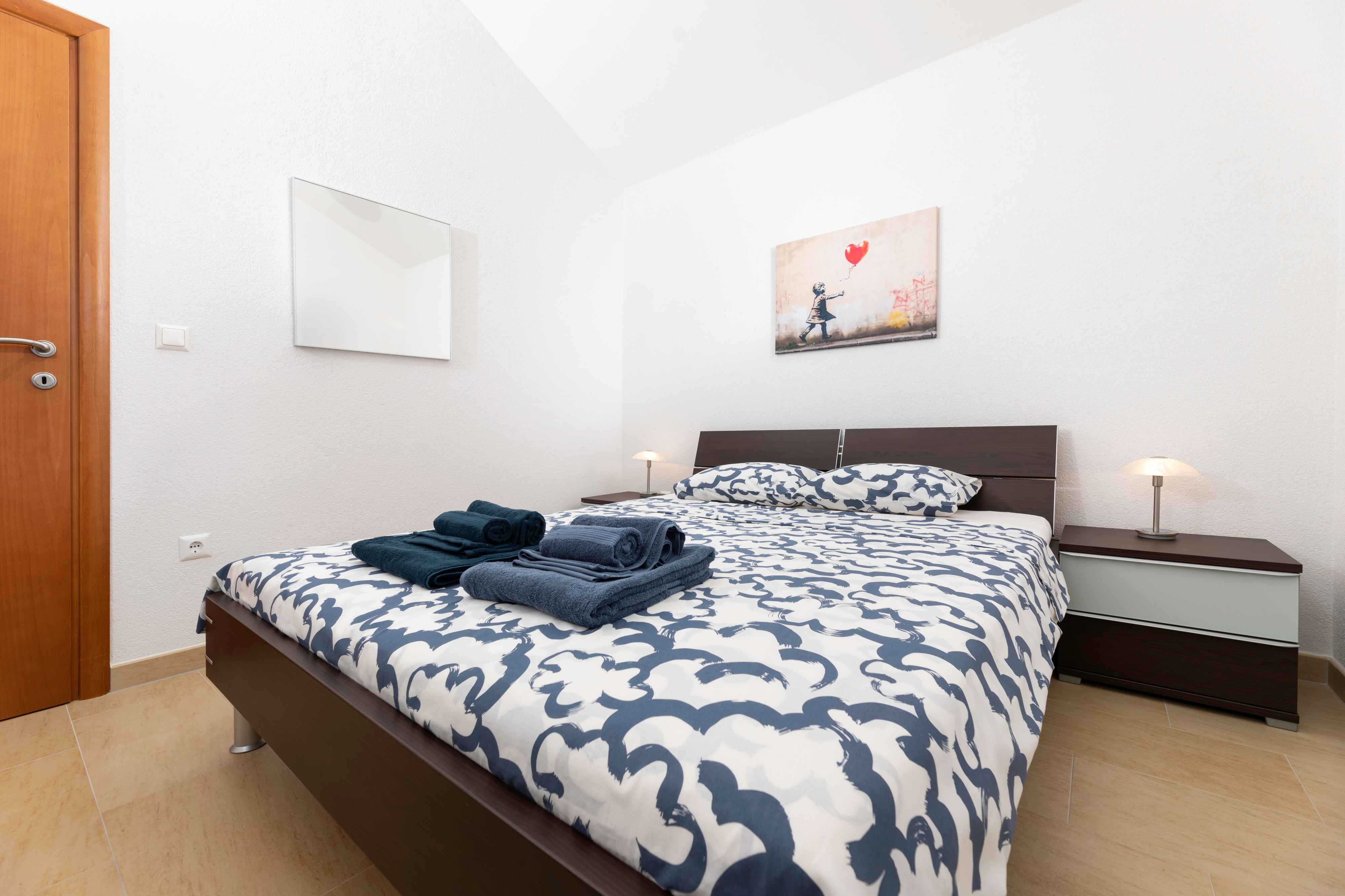 Two bedroom apartment with terrace Njivice, Krk  A-b