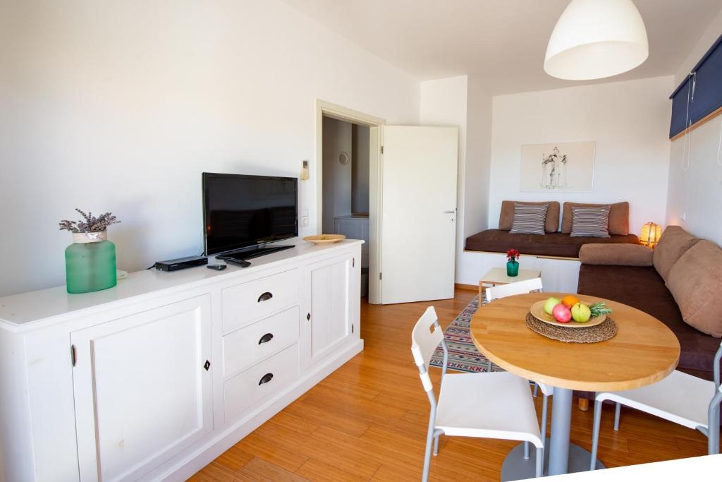 One bedroom apartment with terrace Banjole, Pula  A-b