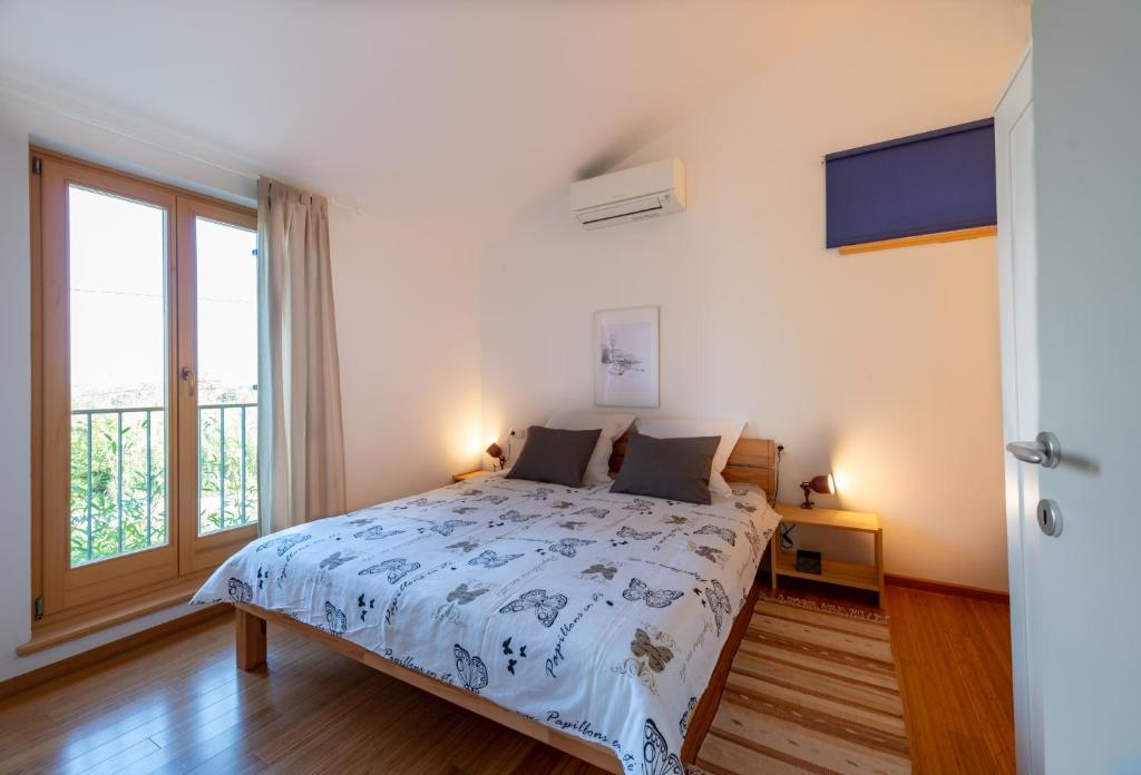 One bedroom apartment with terrace Banjole, Pula  A-c