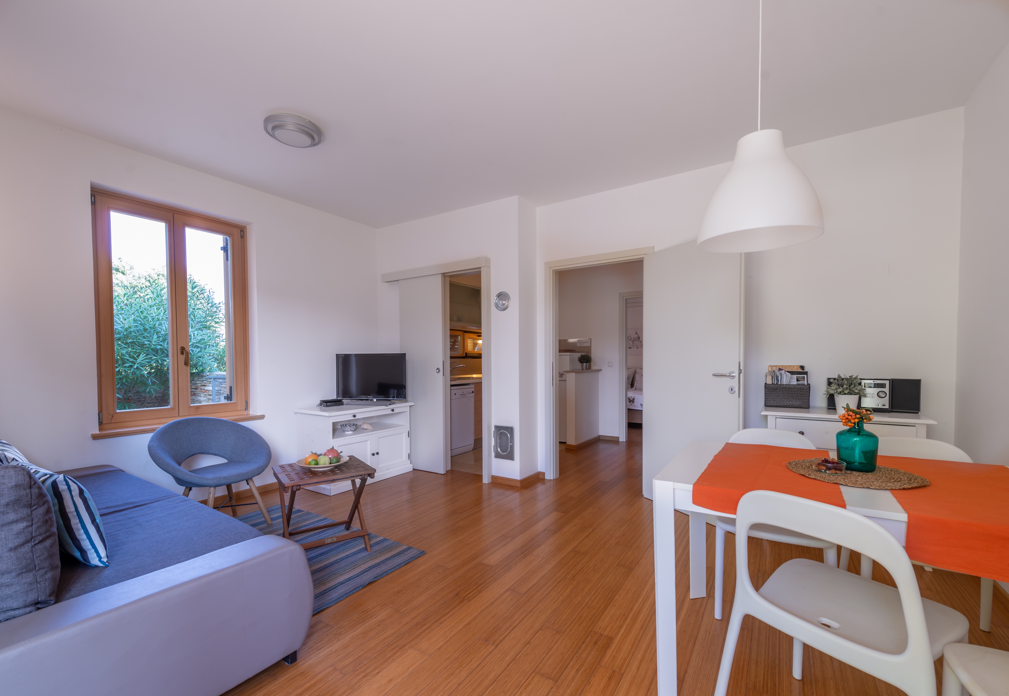 One bedroom apartment with terrace Banjole, Pula  A-d