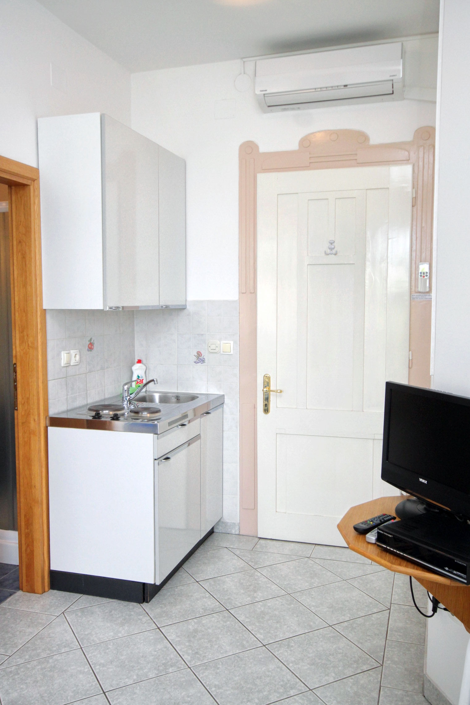 Studio flat near beach Selce, Crikvenica (AS-2364-b)