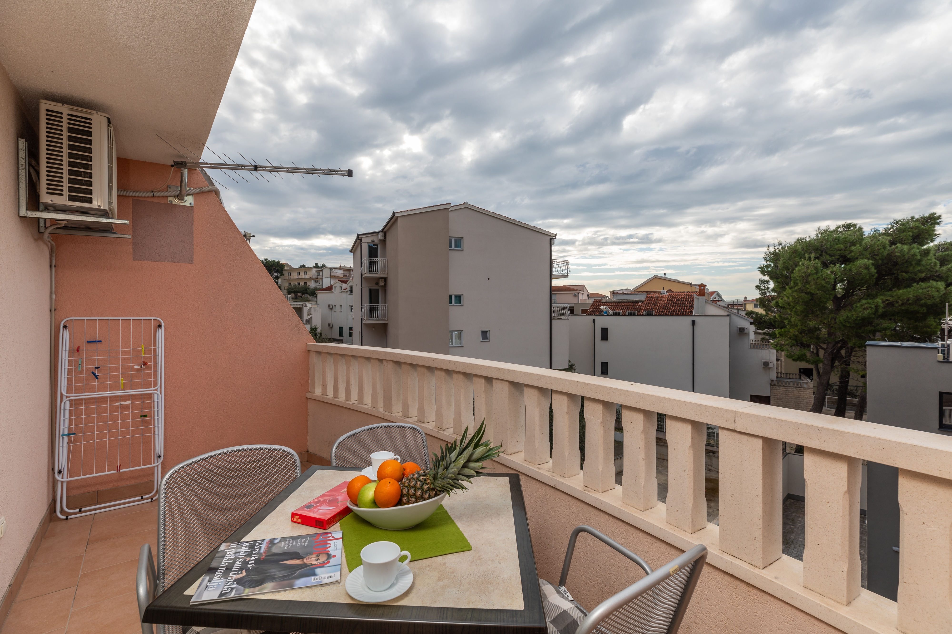 One bedroom apartment with balcony and sea view Baška Voda, Makarska  A-a
