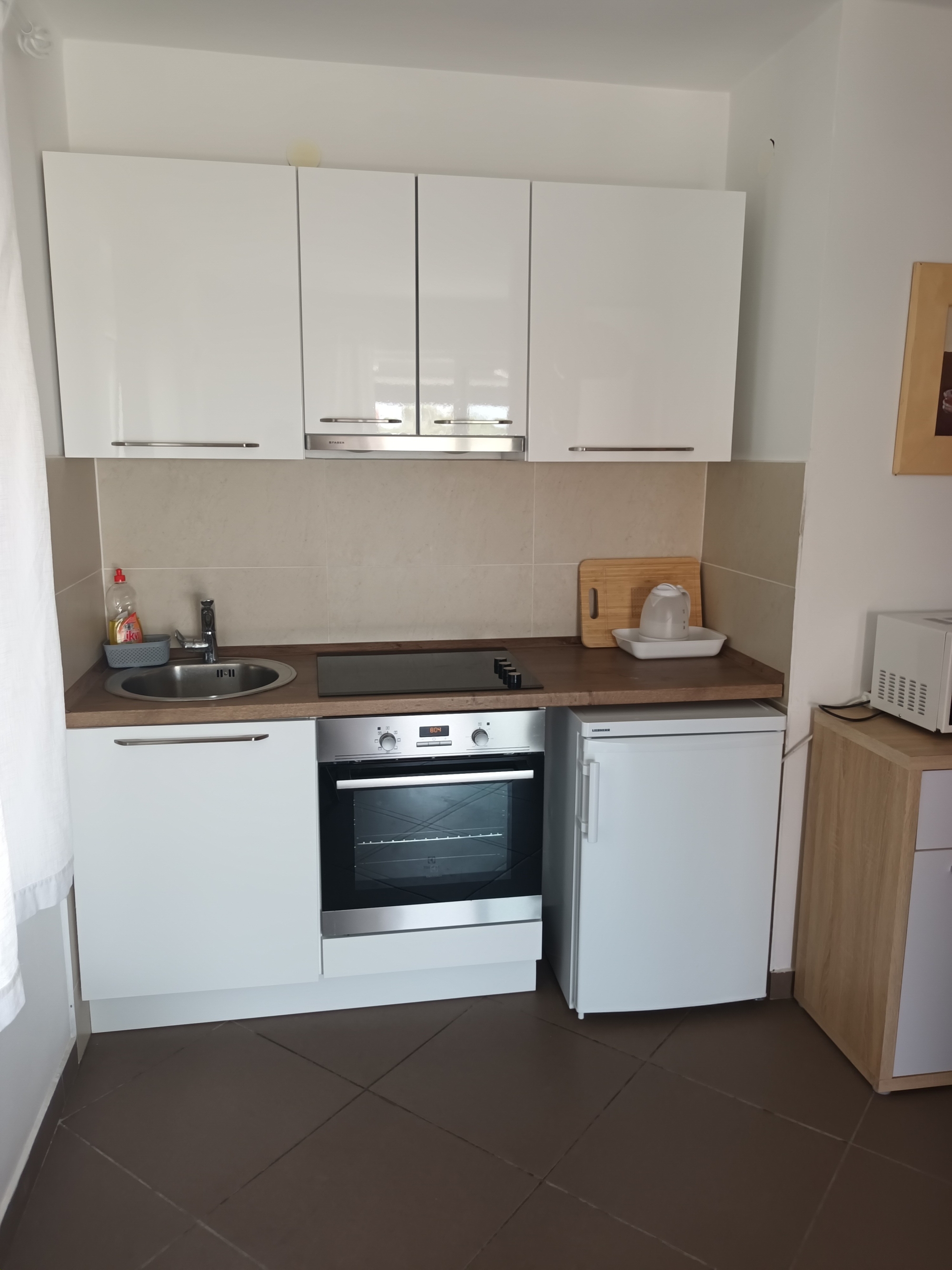 One bedroom apartment with terrace and sea view Novalja, Pag  A-b