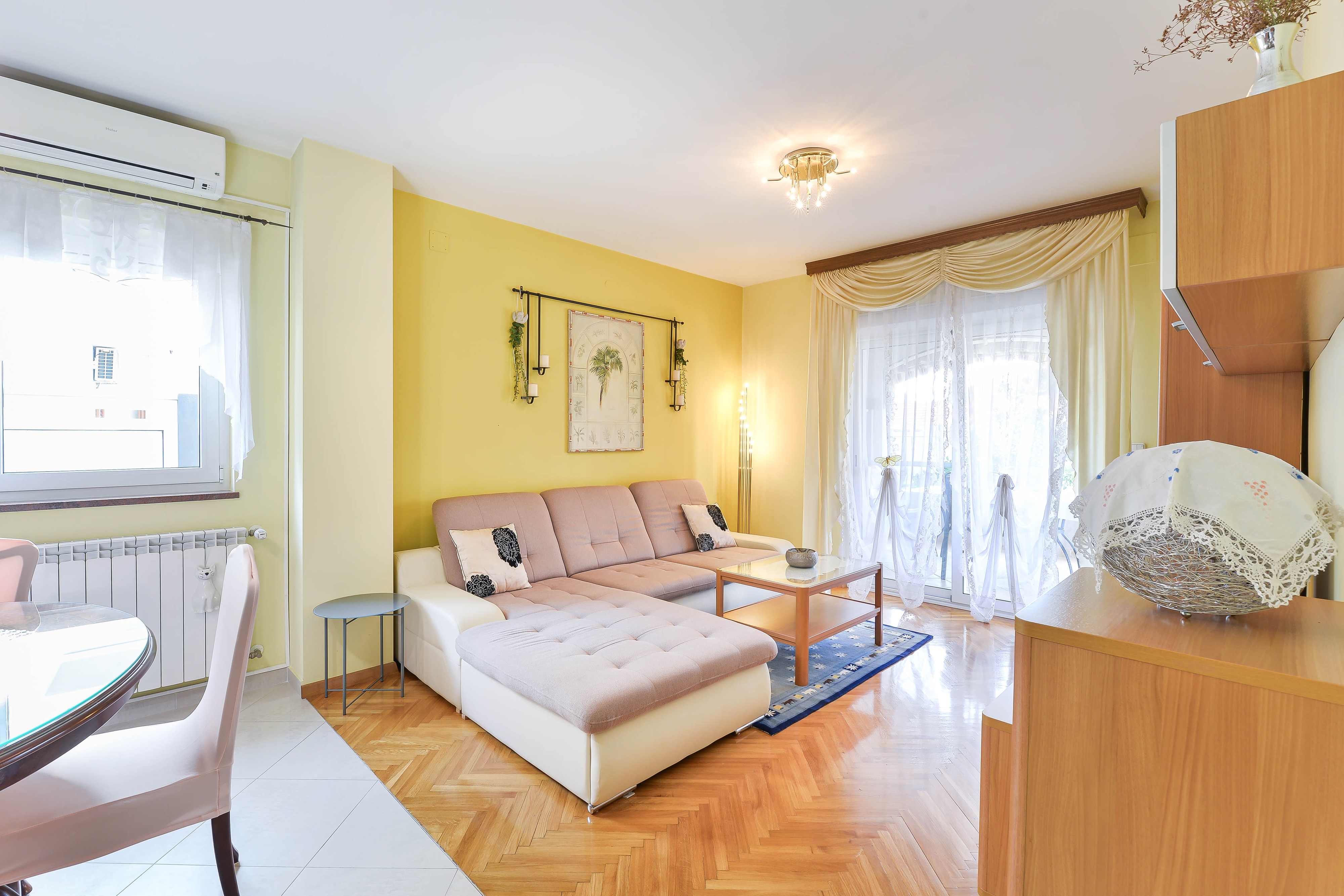 Two bedroom apartment with terrace Zadar (A-23646-b) Two bedroom apartment with terrace Zadar (A-23646-b)