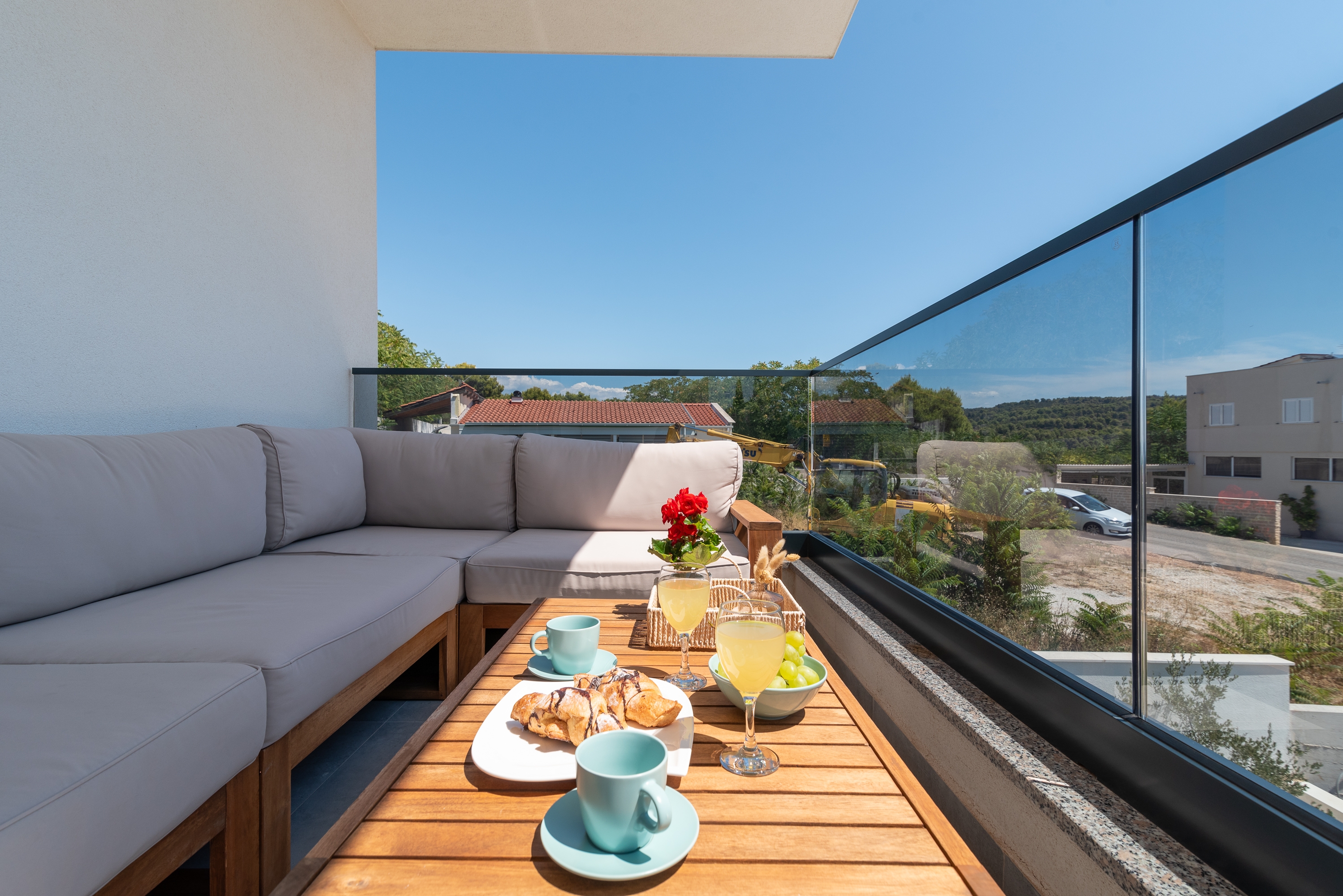 Two bedroom apartment with balcony and sea view Okrug Gornji, Čiovo  A-a